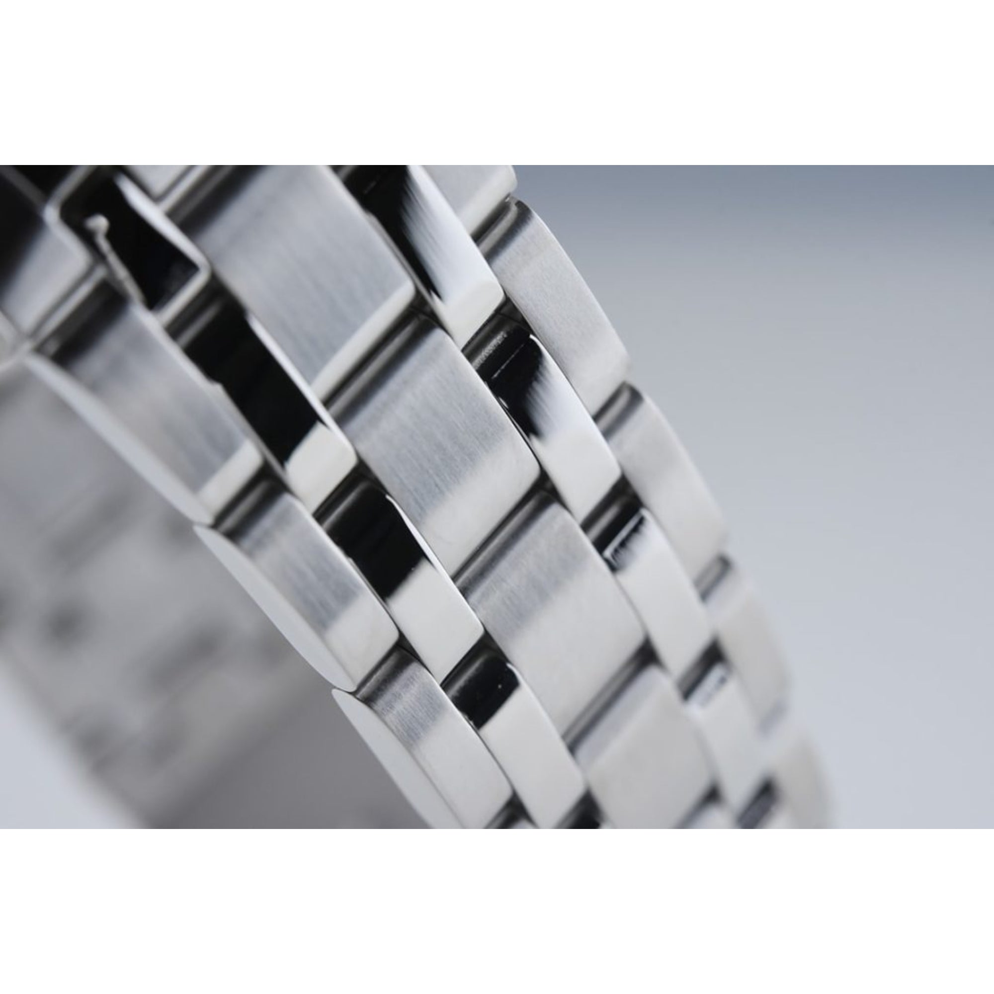 Orient Golden Eye II Contemporary Open Heart White Dial Steel Strap Men's Watch TAG03001W0