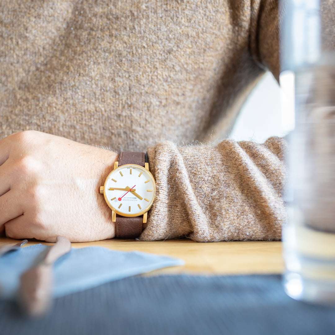 Mondaine evo2 Big Gold Plated Stainless Steel Case Brown Leather Strap White Dial Men's Watch MSE.40111.LG