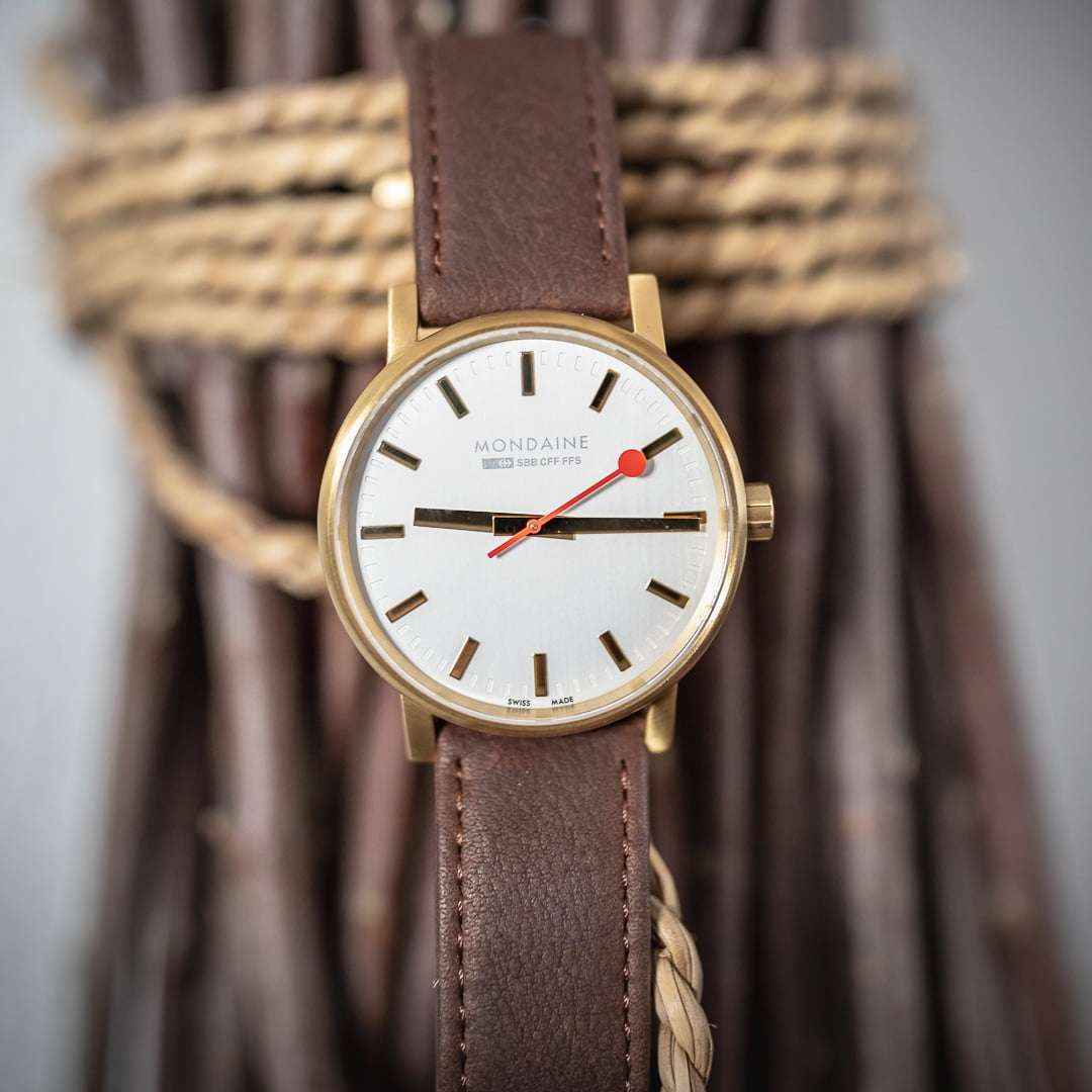 Mondaine evo2 Big Gold Plated Stainless Steel Case Brown Leather Strap White Dial Men's Watch MSE.40111.LG