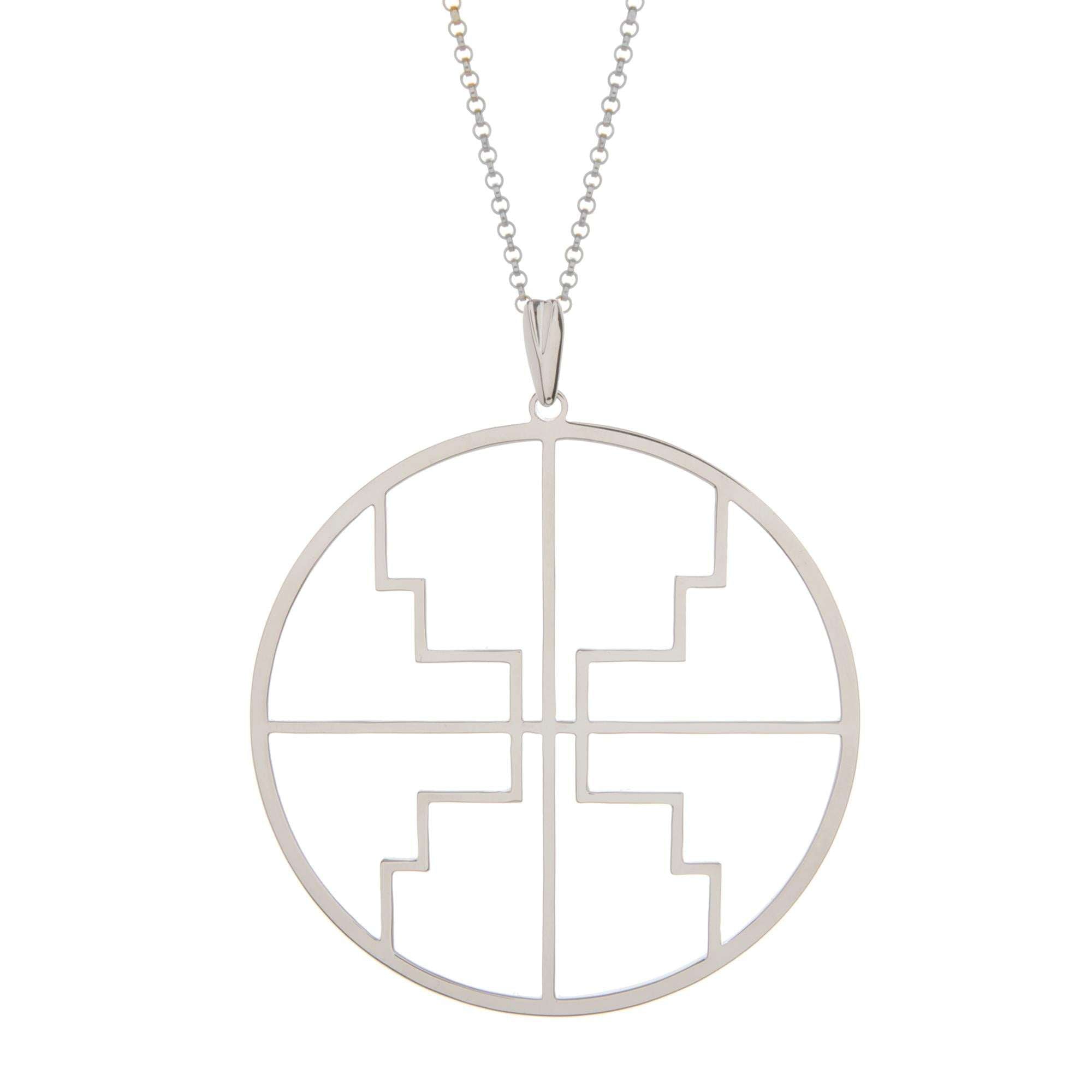 Kim Minchin Roxy Disc Silver NecklaceSleek and stylish, this Kim Minchin Roxy Disc Silver Necklace is a must have for any occasion. The pendant is approximately 6cm in size with the chain being 80cm in length. The necklace is made from 925 Sterling Silver.Key Features:80cm Chain Length6cm Pendant Disc925 Link ChainThe Brand: Kim MinchinKim Minchin Jewellery was founded back in 2014 by well known designer Kim Minchin Dunn. The philosphy of the brand centres around being able to wear any piece