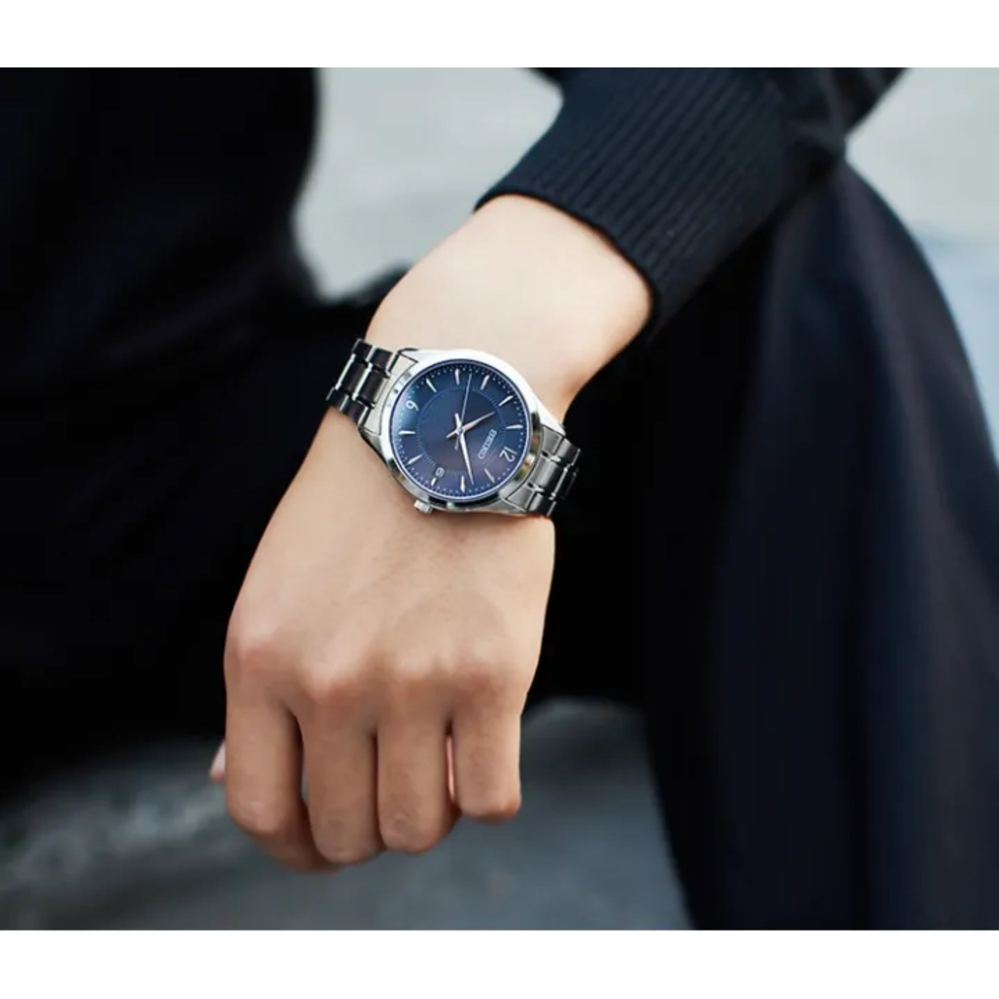 Seiko Essentials 39.4mm Blue Dial Steel Mens Quartz Watch SUR419P1