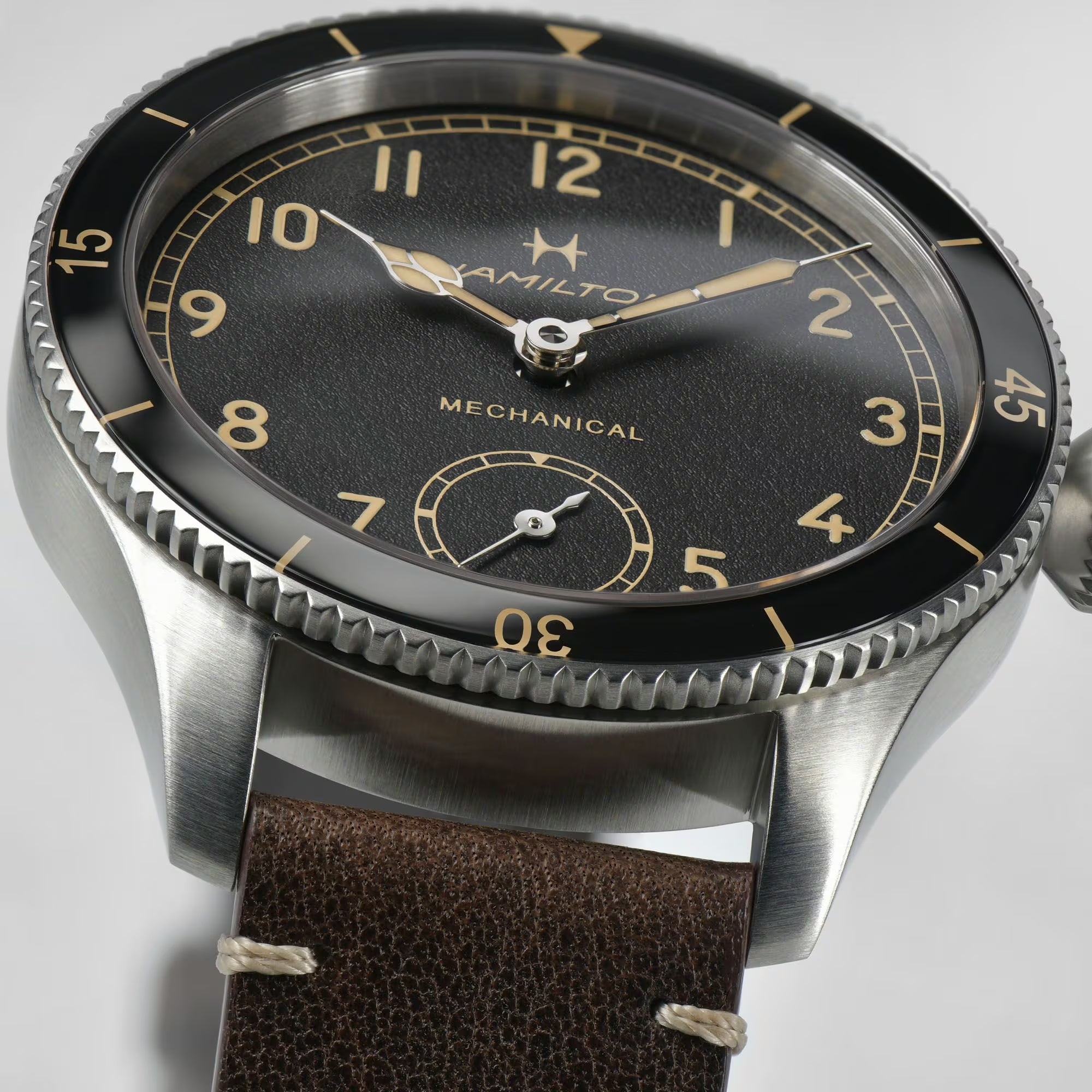 Hamilton Khaki Aviation 43mm Pilot Pioneer Black Dial Leather Mens Mechanical Watch H76719530