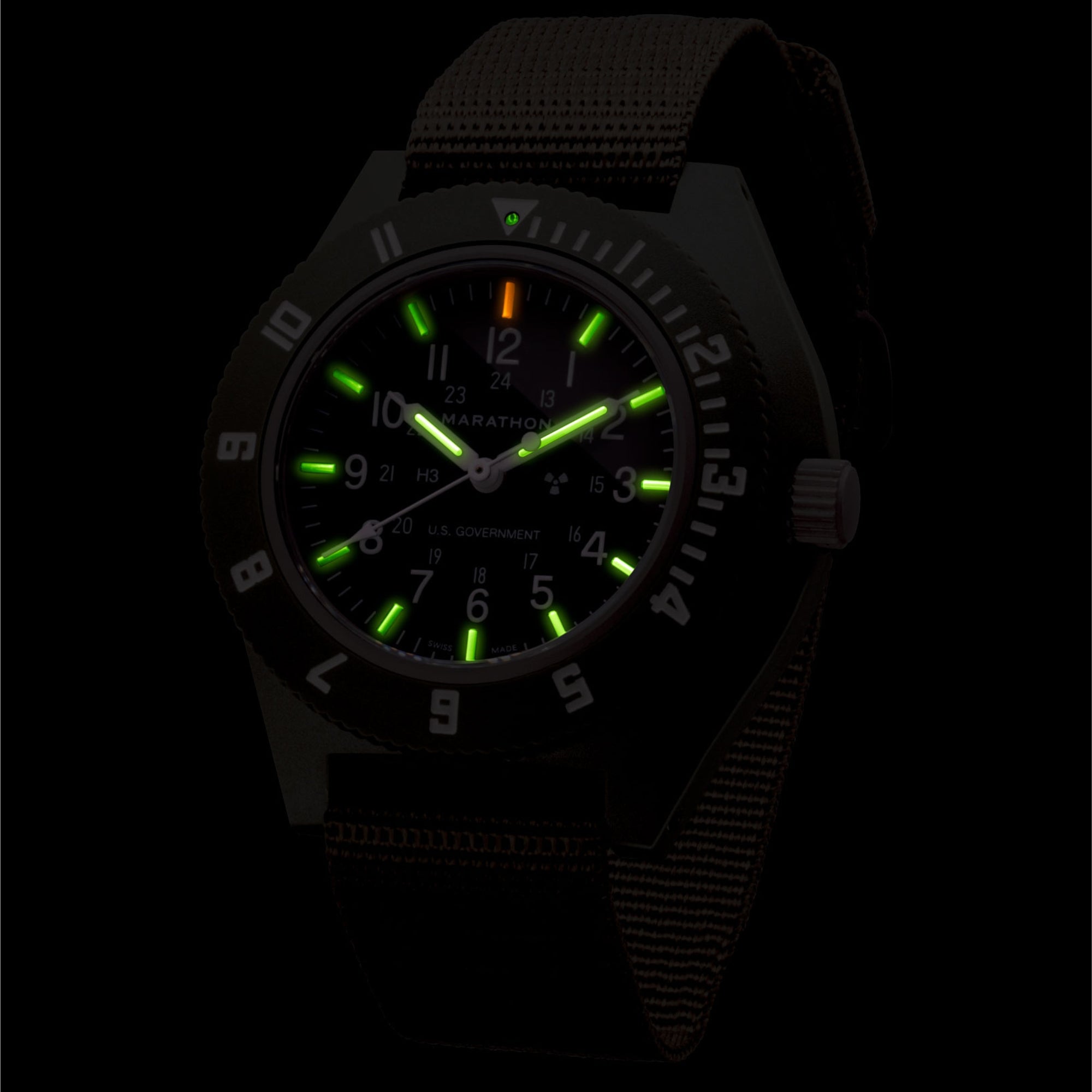 Orologio da uomo Marathon Pilot's Navigator Sage Green quarzo quadrante nero WW194001SG-0002
