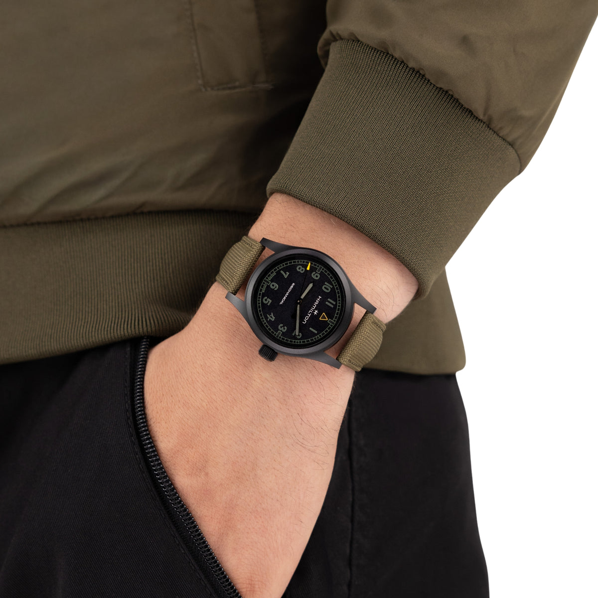 Hamilton Khaki Field 'Call of Duty Modern Warfare 4' 38mm Special Edition Black Dial Textile Mens Manual-Wind Watch H69469930