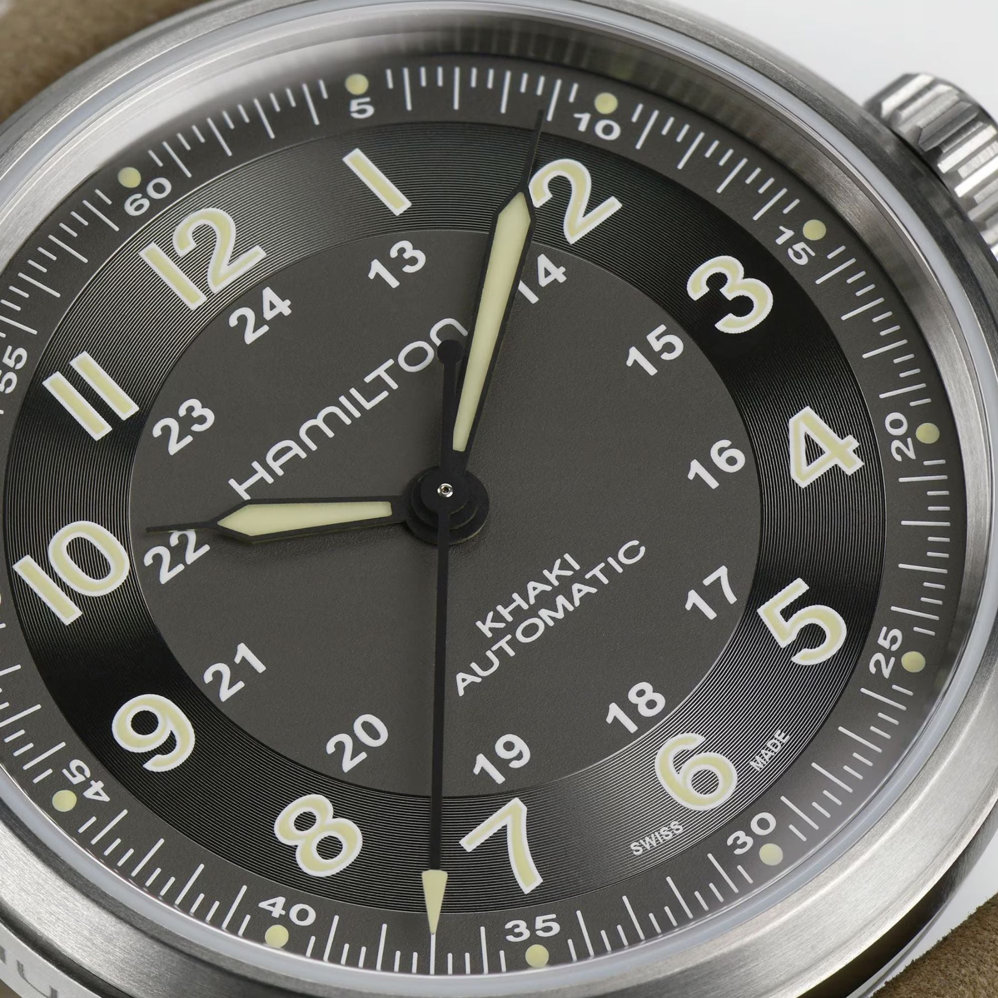 Reloj automático para hombre Hamilton Khaki Field de 42 mm con esfera negra y correa de cuero H70545550