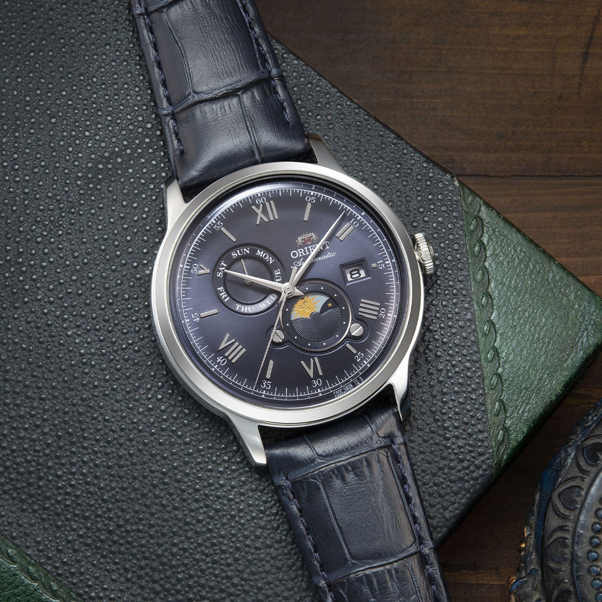 Orient Stretto Solar Chronograph Champagne Dial Steel Strap Men’s Watch RA-TX0301G10B-1 - WatchNation