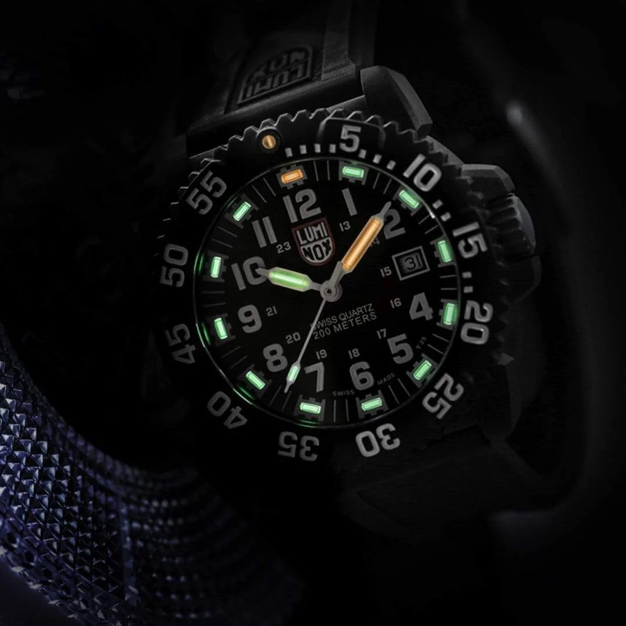 Luminox Original Navy SEAL 3000 44mm Schwarzes Zifferblatt Gummi Herren Quarz Uhr XS.3051.F