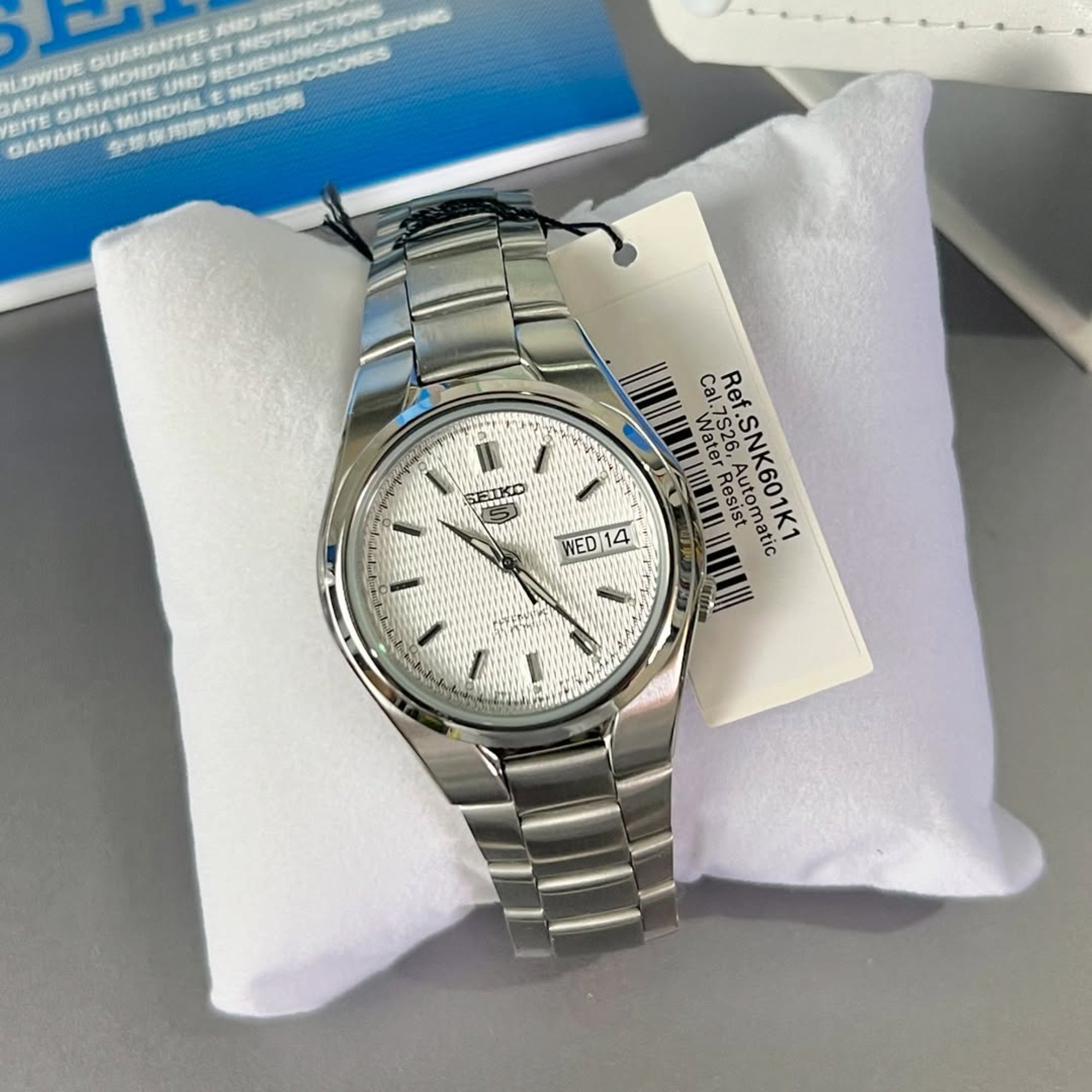 Seiko 5 Automatic White Dial Stainless Steel Bracelet Men's Watch SNK601K1