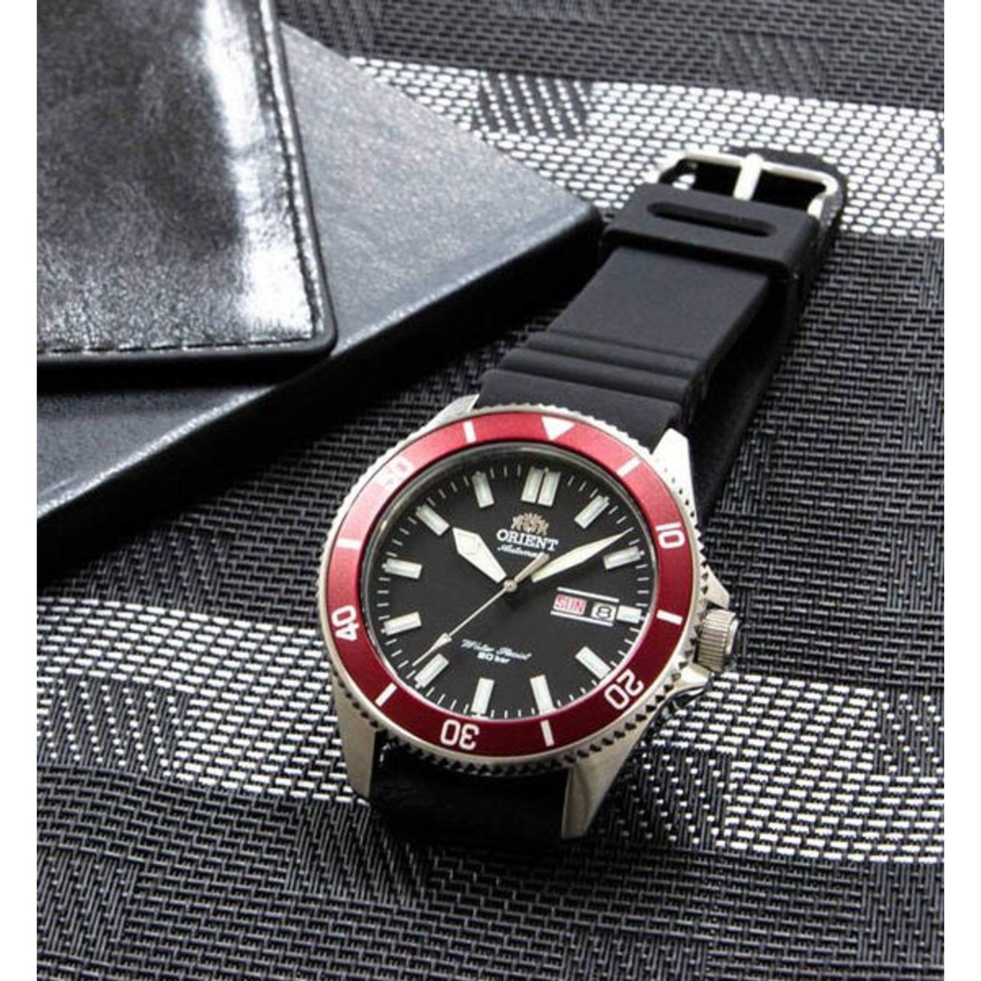 Orient Mako III Automatic Black Dial Red Bezel Rubber Strap Men’s Dive Watch RA-AA0011B19B