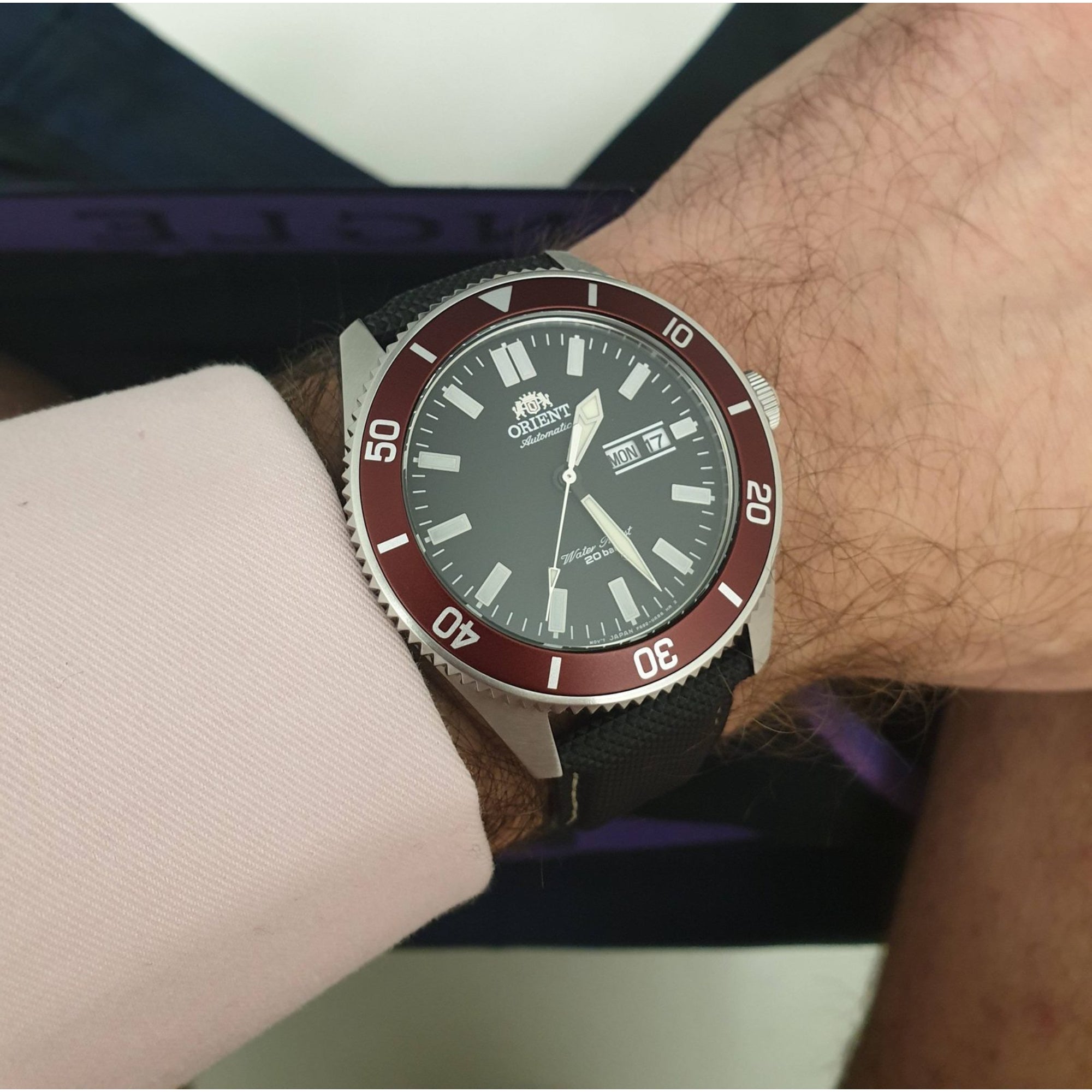 Orient Mako III Automatic Black Dial Red Bezel Rubber Strap Men’s Dive Watch RA-AA0011B19B