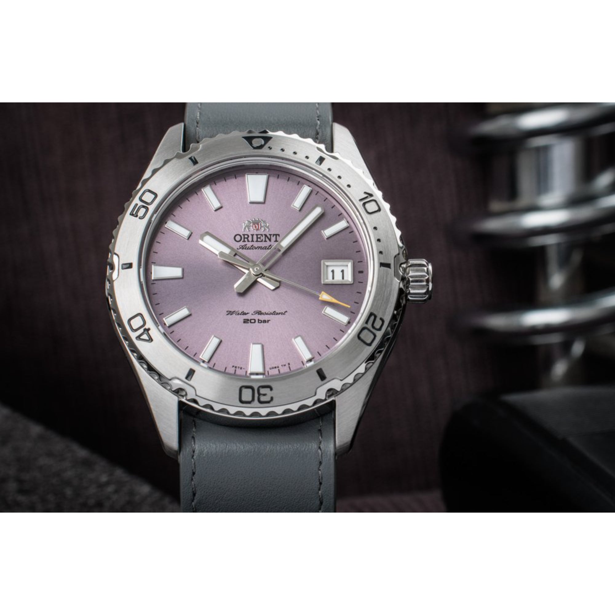 Orient Mako Automatic Purple Dial Leather Strap Men’s Dive Watch RA-AC0Q07V30B