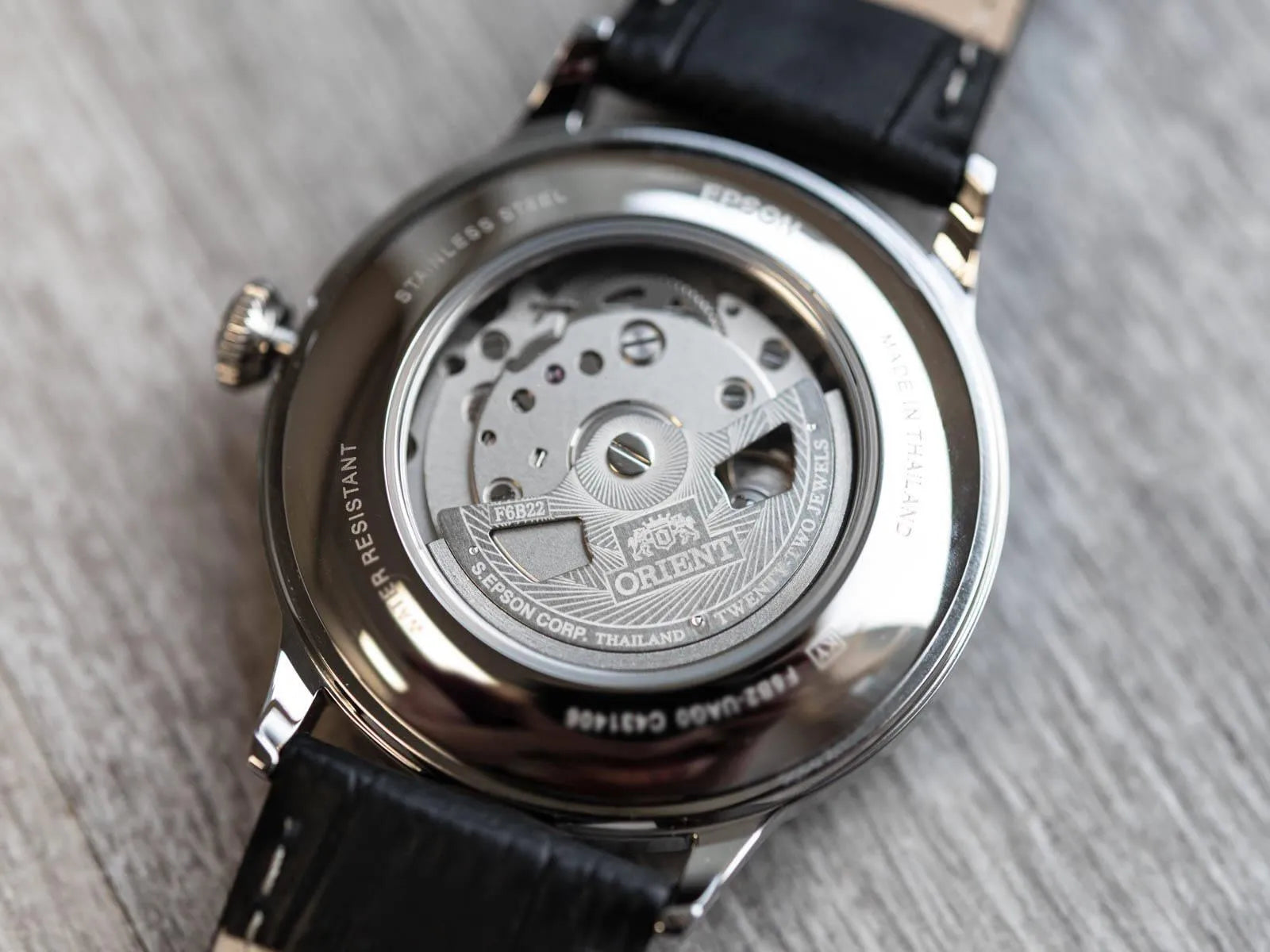 Orient Bambino Version 8 Classic Vintage Style Automatic White Dial Leather Strap Men’s Dress Watch RA-AK0701S30B