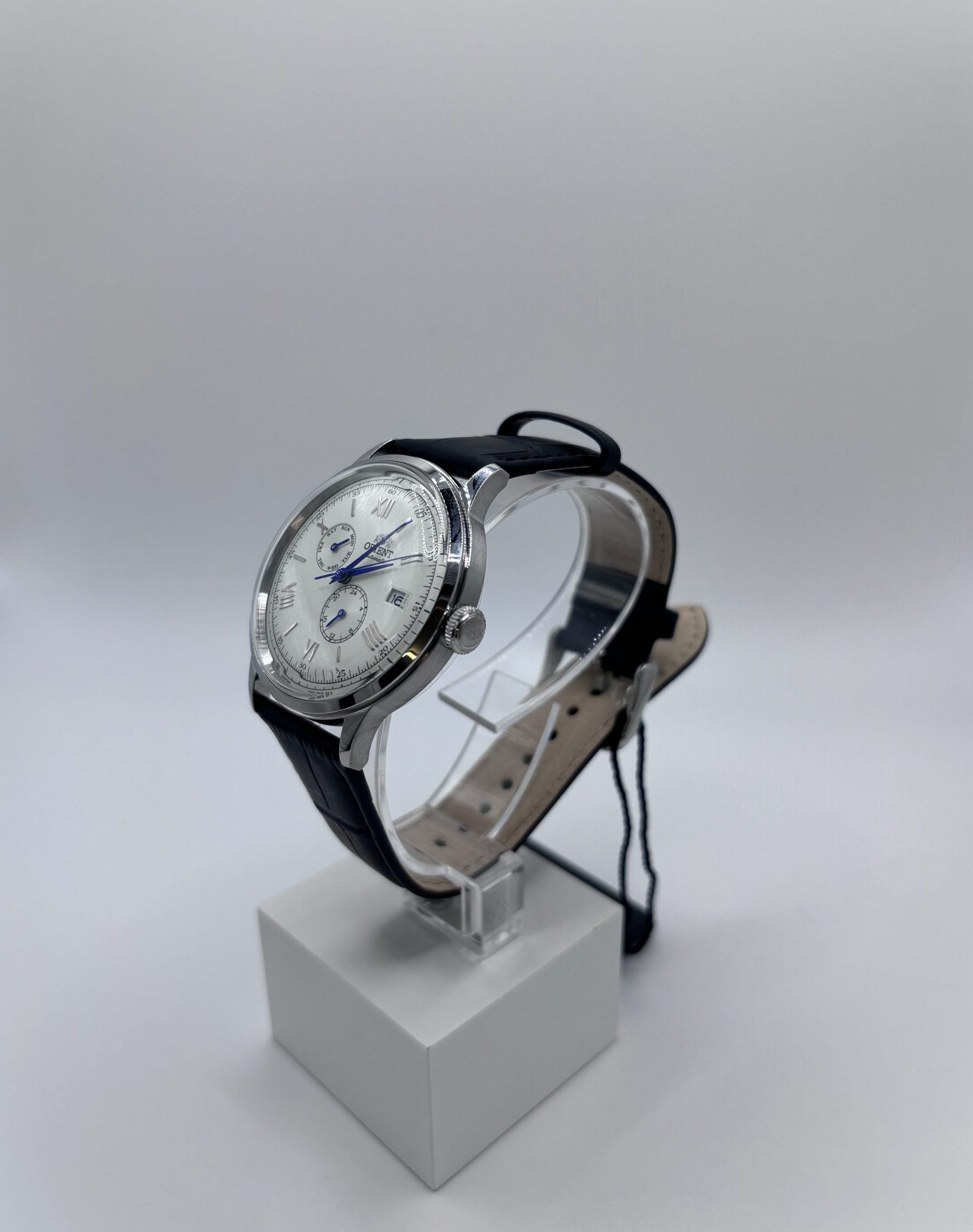 Orient Bambino Automatic Day-Date White Dial Men’s Watch RA-AK0701S10B