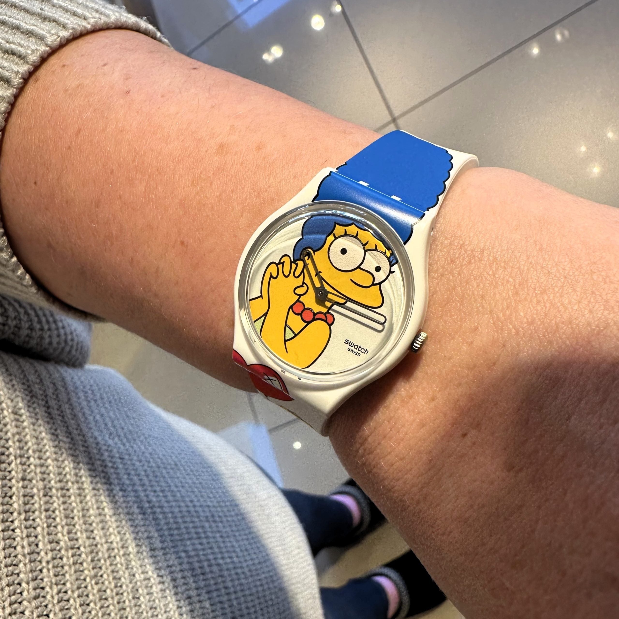 Swatch BEST. MOM. EVER The Simpsons Collection Ladies Watch SO28Z116
