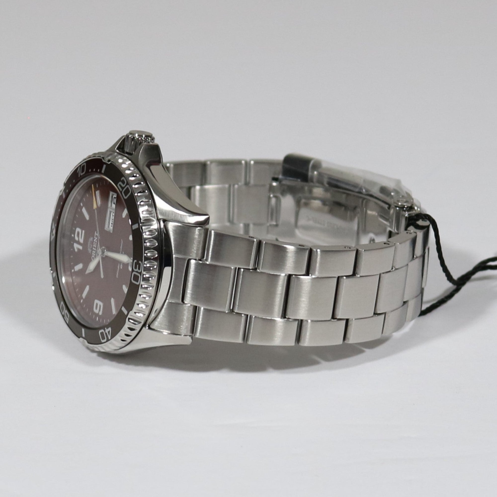 Orient Kamasu Mako III Automatic Red Dial Stainless Steel Bracelet Men’s Watch Dive RA-AA0003R39B