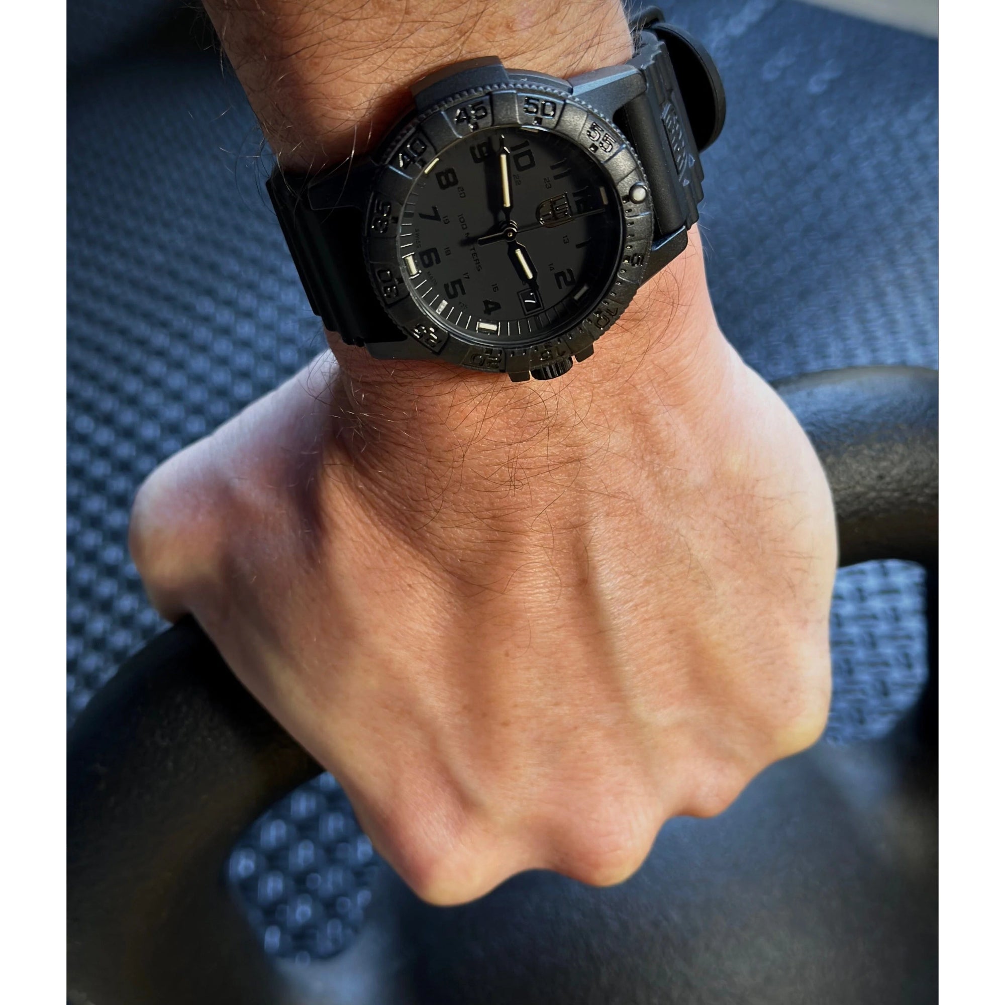 Luminox Leatherback Sea Turtle 0300 CARBONOX Quartz Black Dial Unisex Watch XS.0301.BO.L