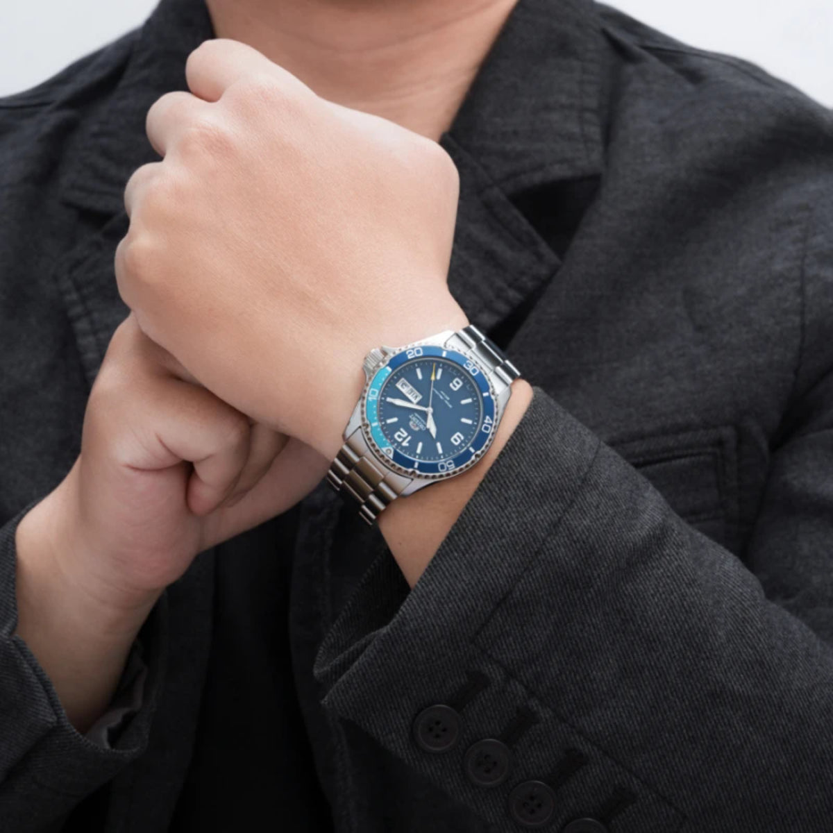 Orient Mako 2023 Automatic Blue Dial Steel Strap Men’s Watch RA-AA0818L39B