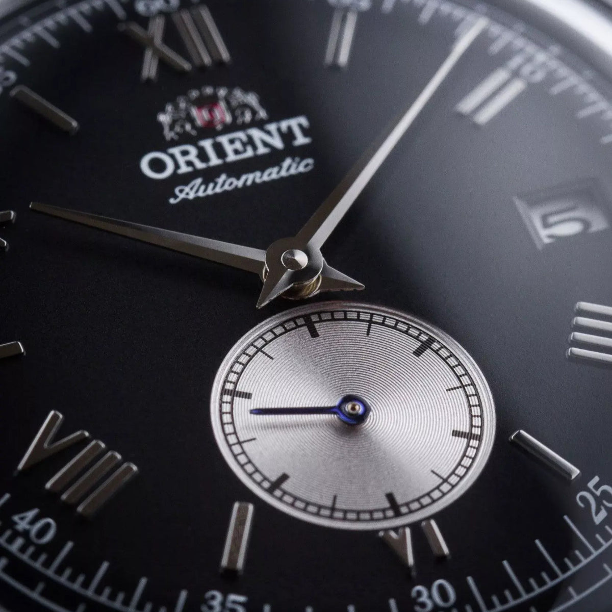 Orient Bambino Classic Vintage Style Version 2 Black Dial Leather Strap Unisex Dress Watch RA-AP0101B30B