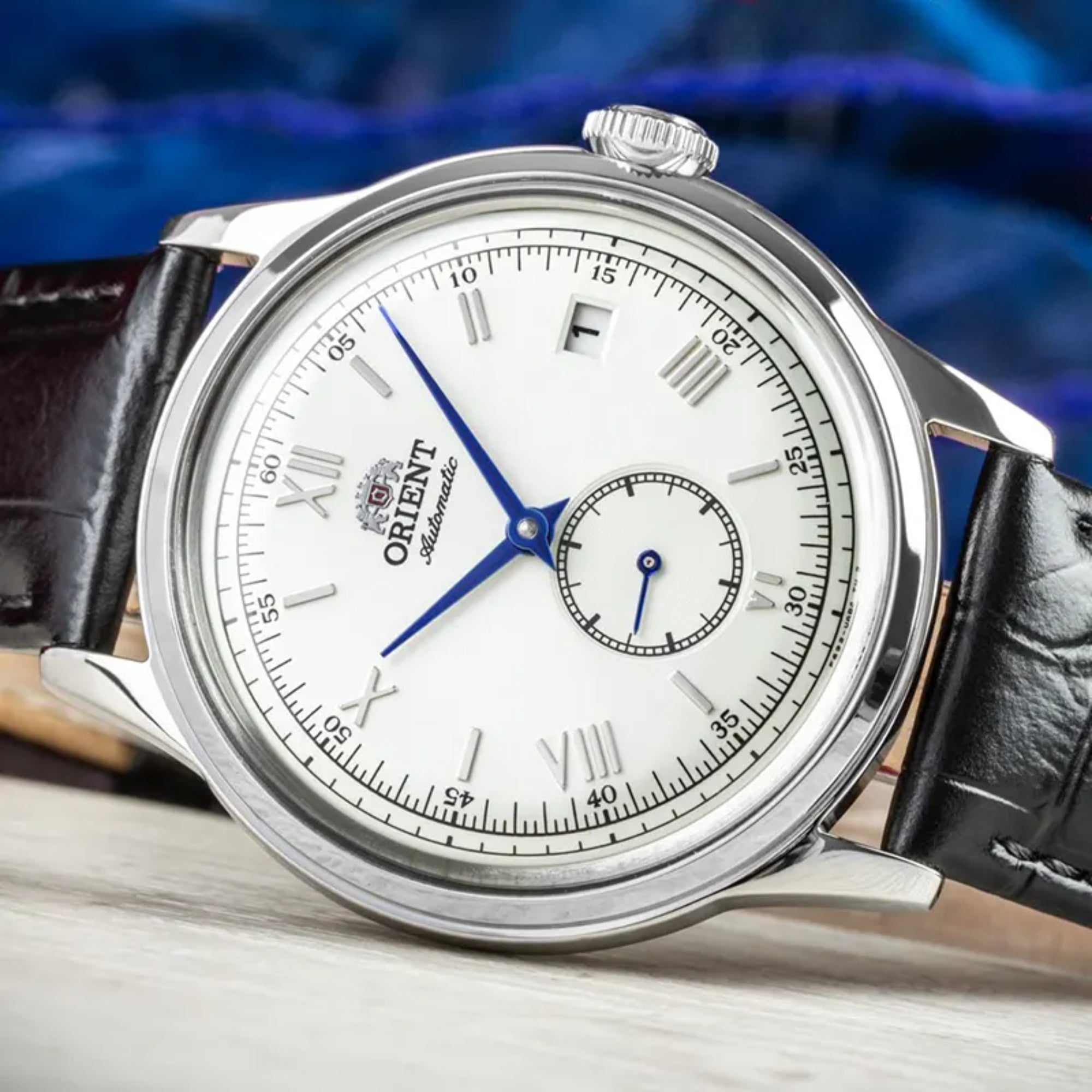 Orient Bambino Version 2 Classic Vintage Style White Dial Men's Dress Watch RA-AP0104S30B