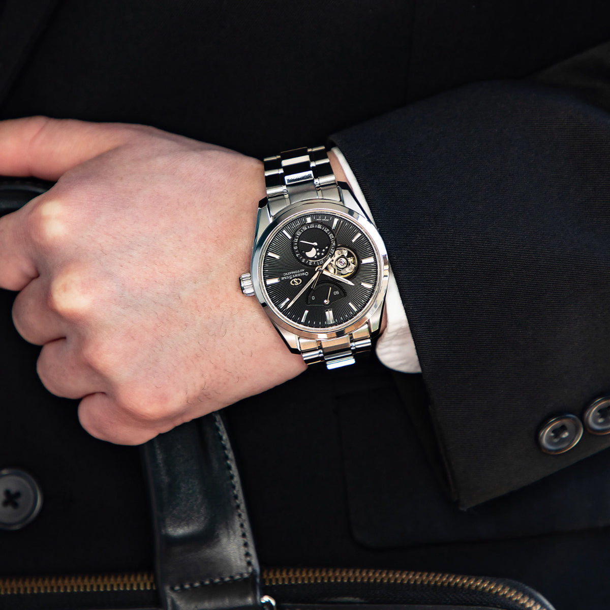 Orient Star Contemporary Black Dial Stainless Steel Strap Men's Watch RE-AY0001B00B