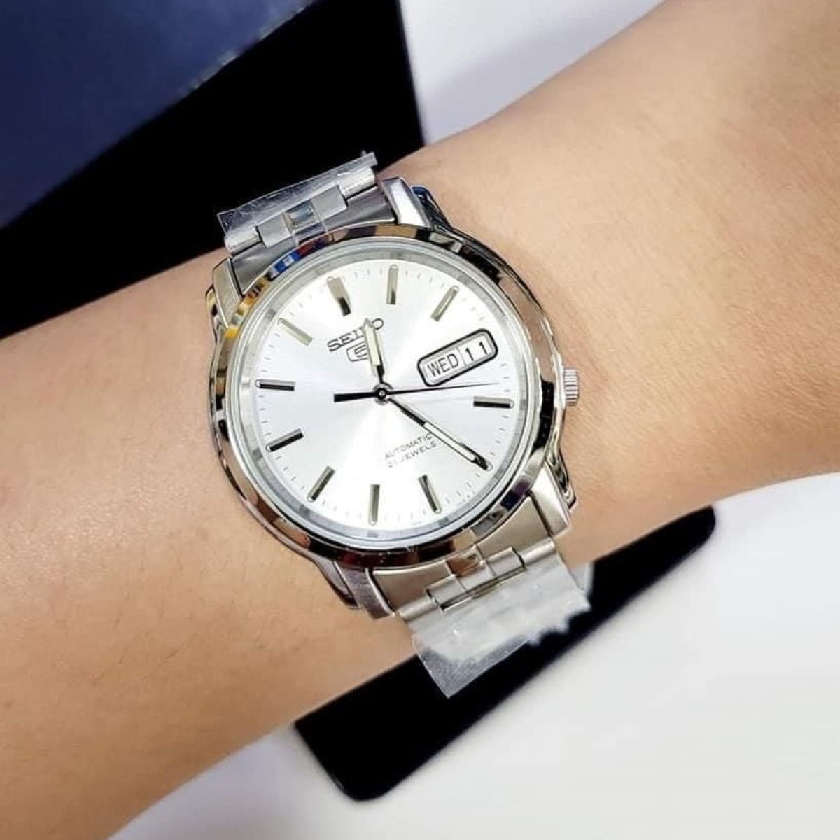 Seiko 5 Automatic Silver Dial Stainless Steel Bracelet Men's Watch SNKK65K1