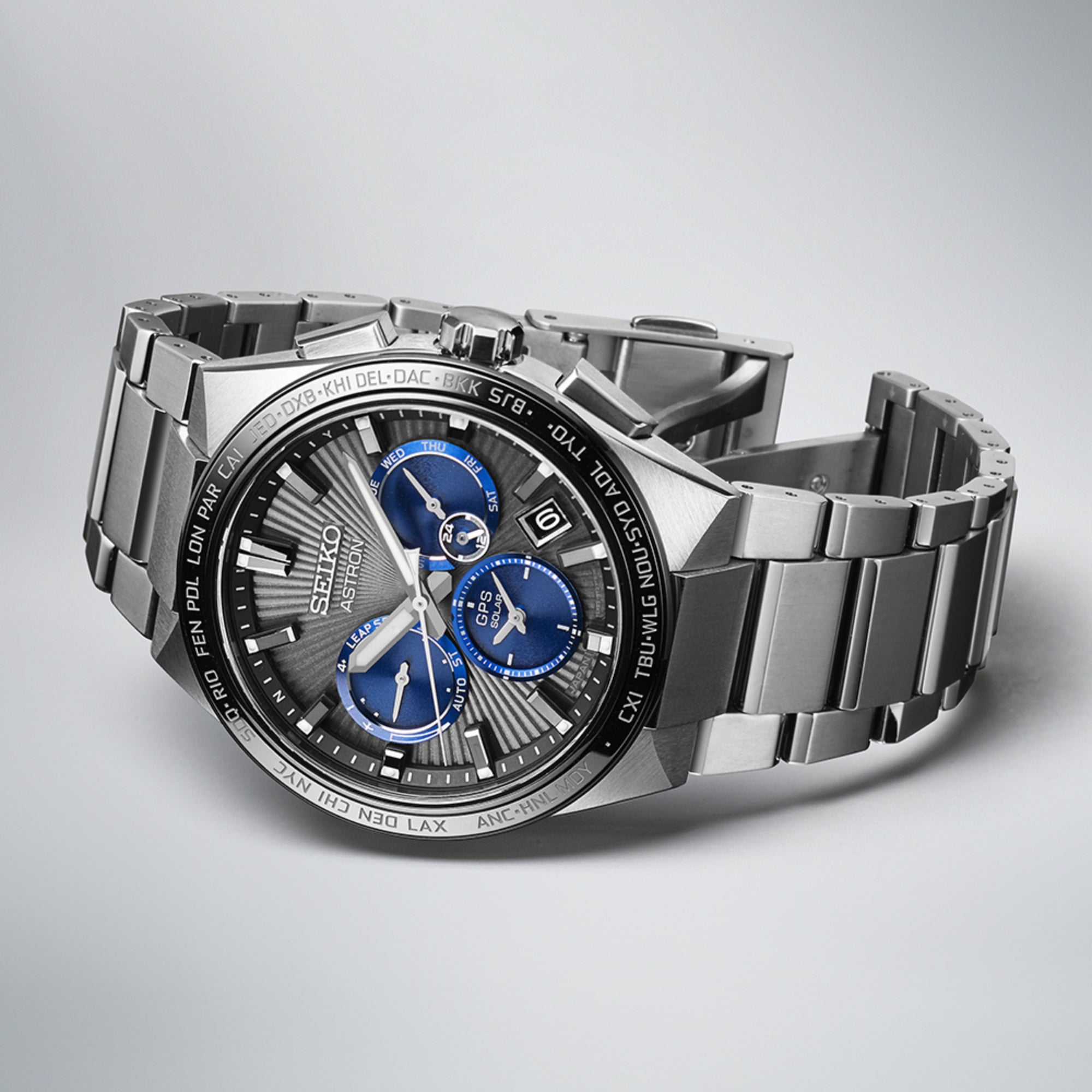 Seiko Astron "Sunray Dark Night" Black Dial Titanium Bracelet Men's Watch SSH119J1