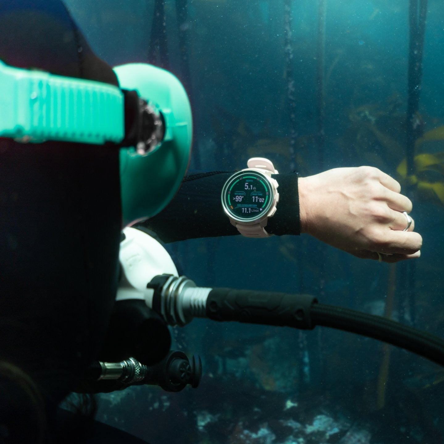 Suunto Ocean Sand Digital Silicone Strap Unisex Smart Dive Watch SS050984000