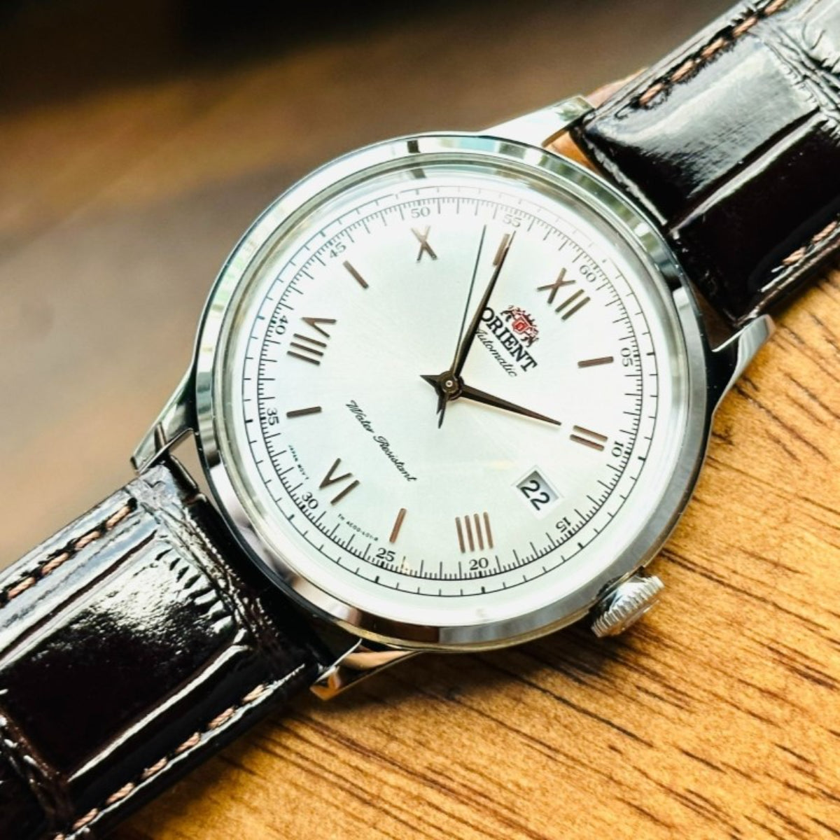 Orient Bambino Classic Vintage Style Version 2 Automatic White Dial Leather Strap Men’s Dress Watch TAC00008W0