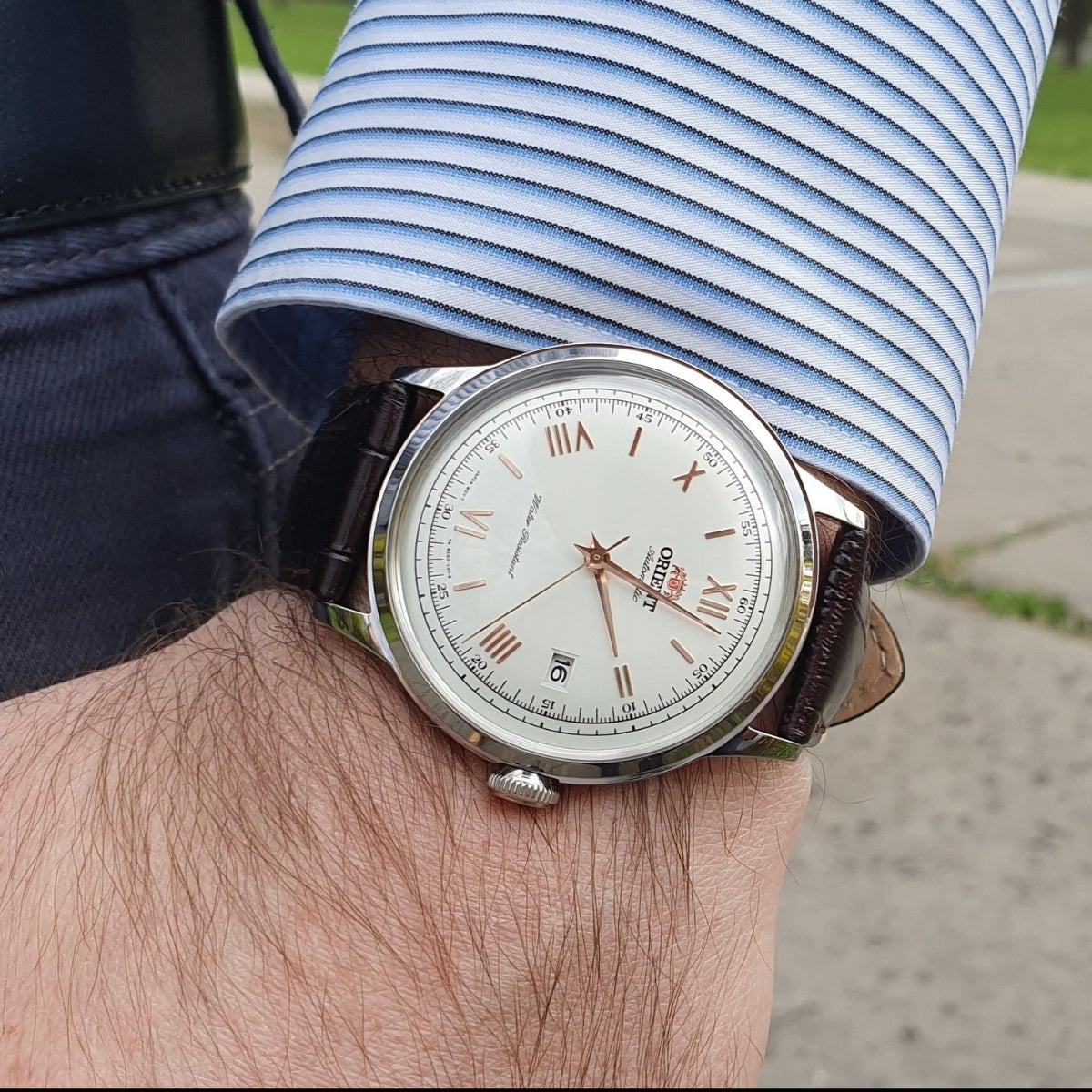 Orient Bambino Classic Vintage Style Version 2 Automatic White Dial Leather Strap Men’s Dress Watch TAC00008W0