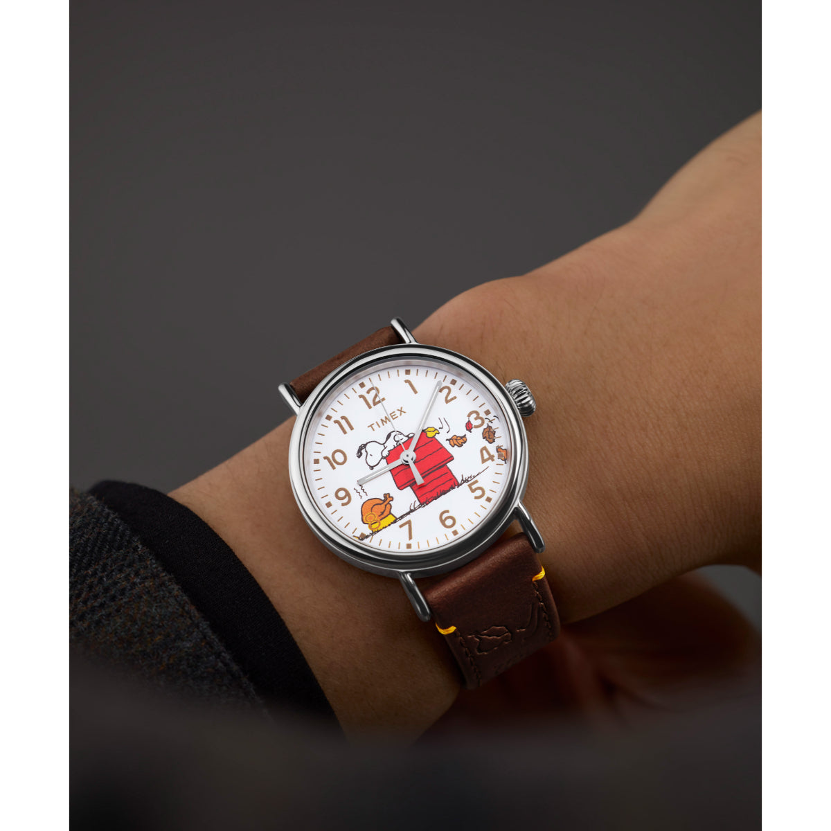 Timex X Peanuts Thanksgiving Quartz White Dial Leather Strap Unisex Watch TW2W44300