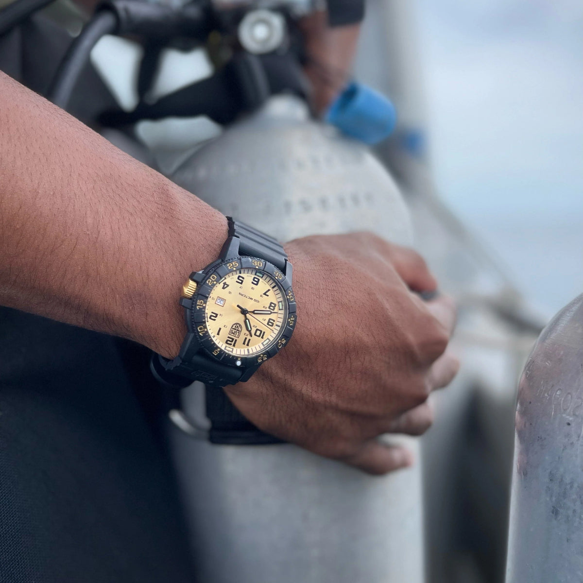 Luminox Leatherback Sea Turtle Giant Series Gold Dial Black PU Strap Men's Watch XS.0325.GP