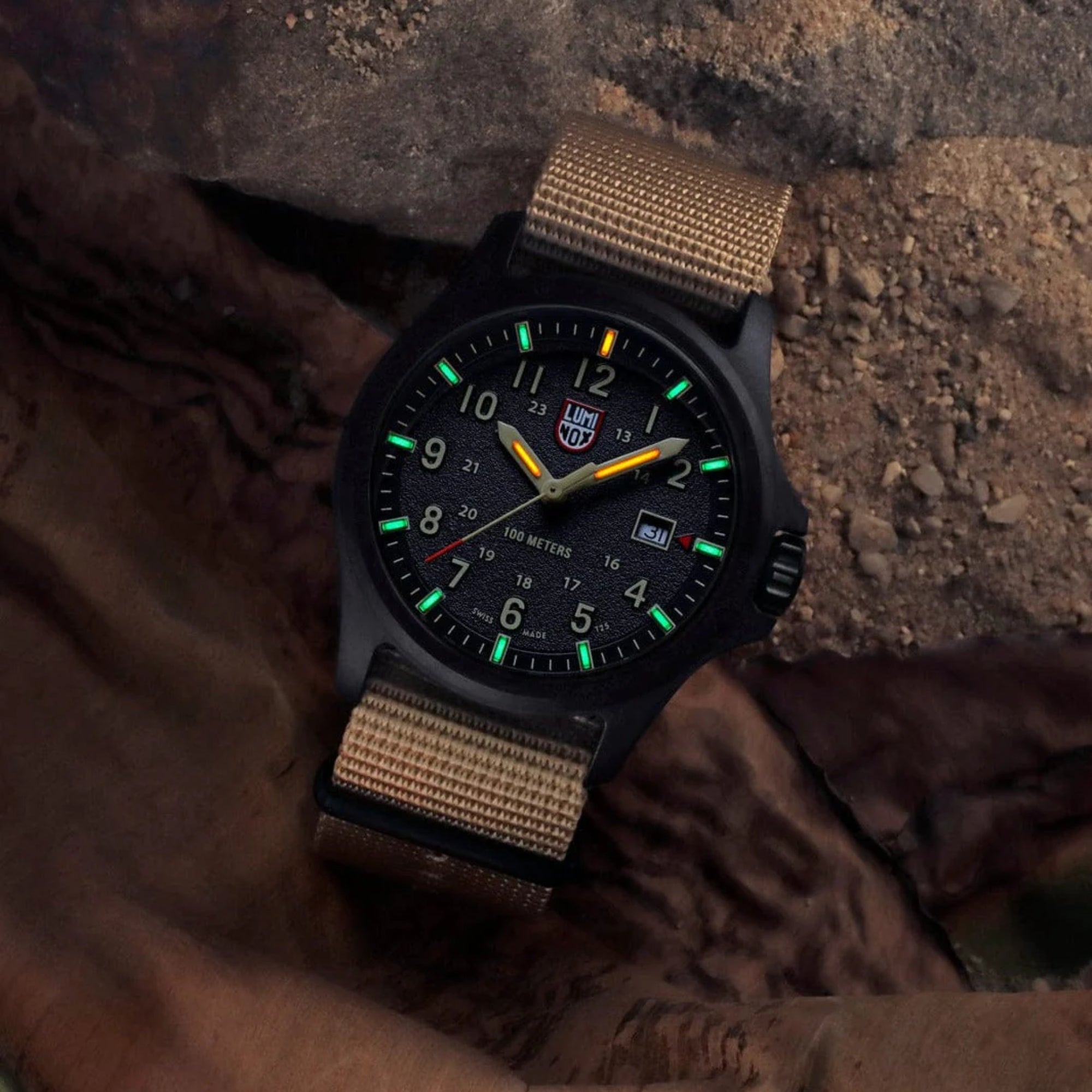 Luminox Atacama Field Quartz 1960 Series Black Dial NATO Strap Men's Watch XL.1970.SET