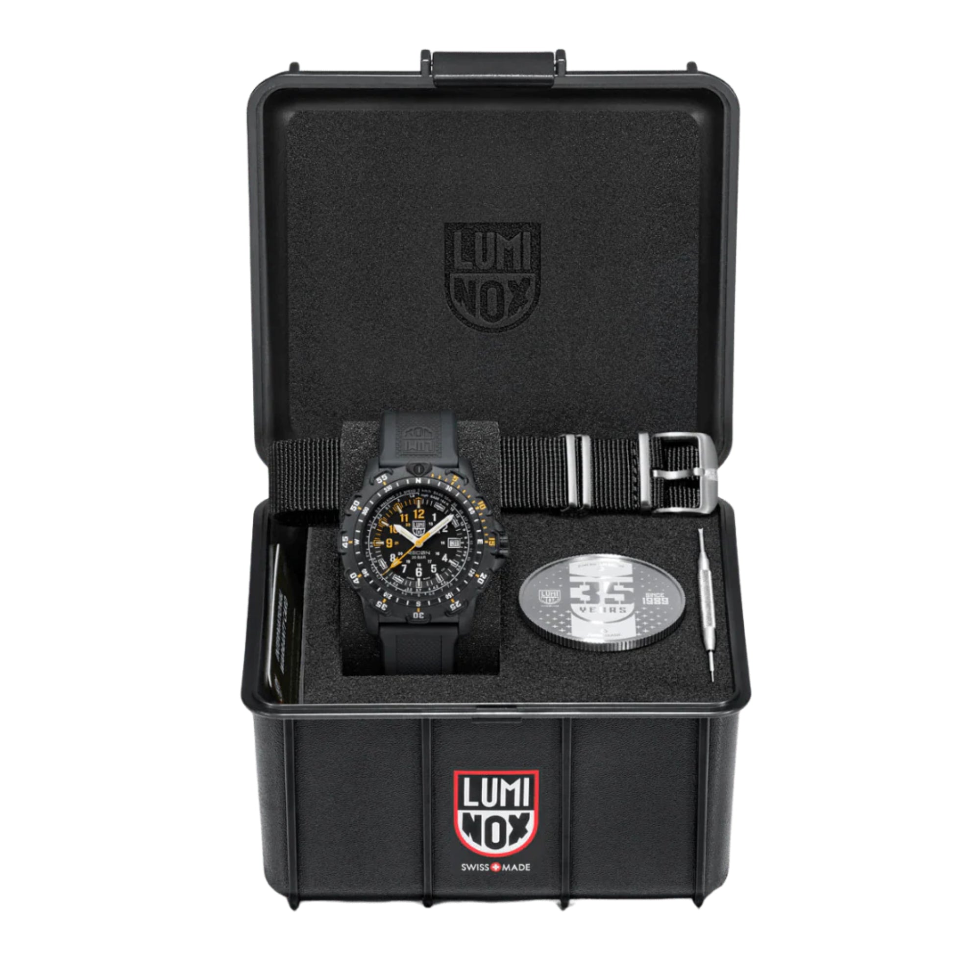 Luminox Recon Pointman Quartz Black Dial Nitrile Rubber Strap Men's Watch XL.8825.H.SET