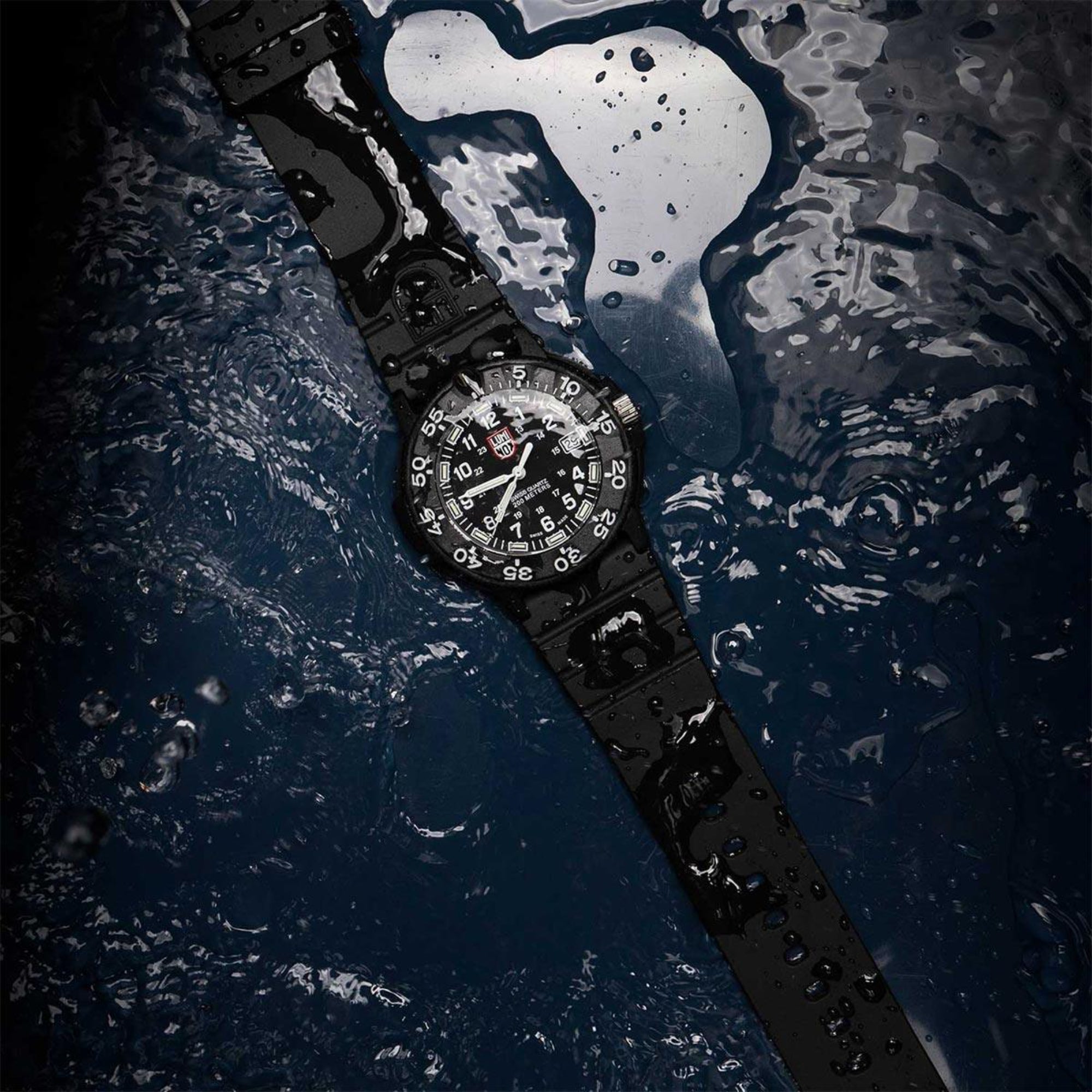 Luminox Original Navy SEAL 3000 Series Black Dial Rubber Strap Men's Watch XS.3001.F