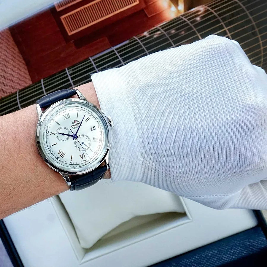 Orient Bambino Version 8 Classic Vintage Style Automatic White Dial Leather Strap Men’s Dress Watch RA-AK0701S30B
