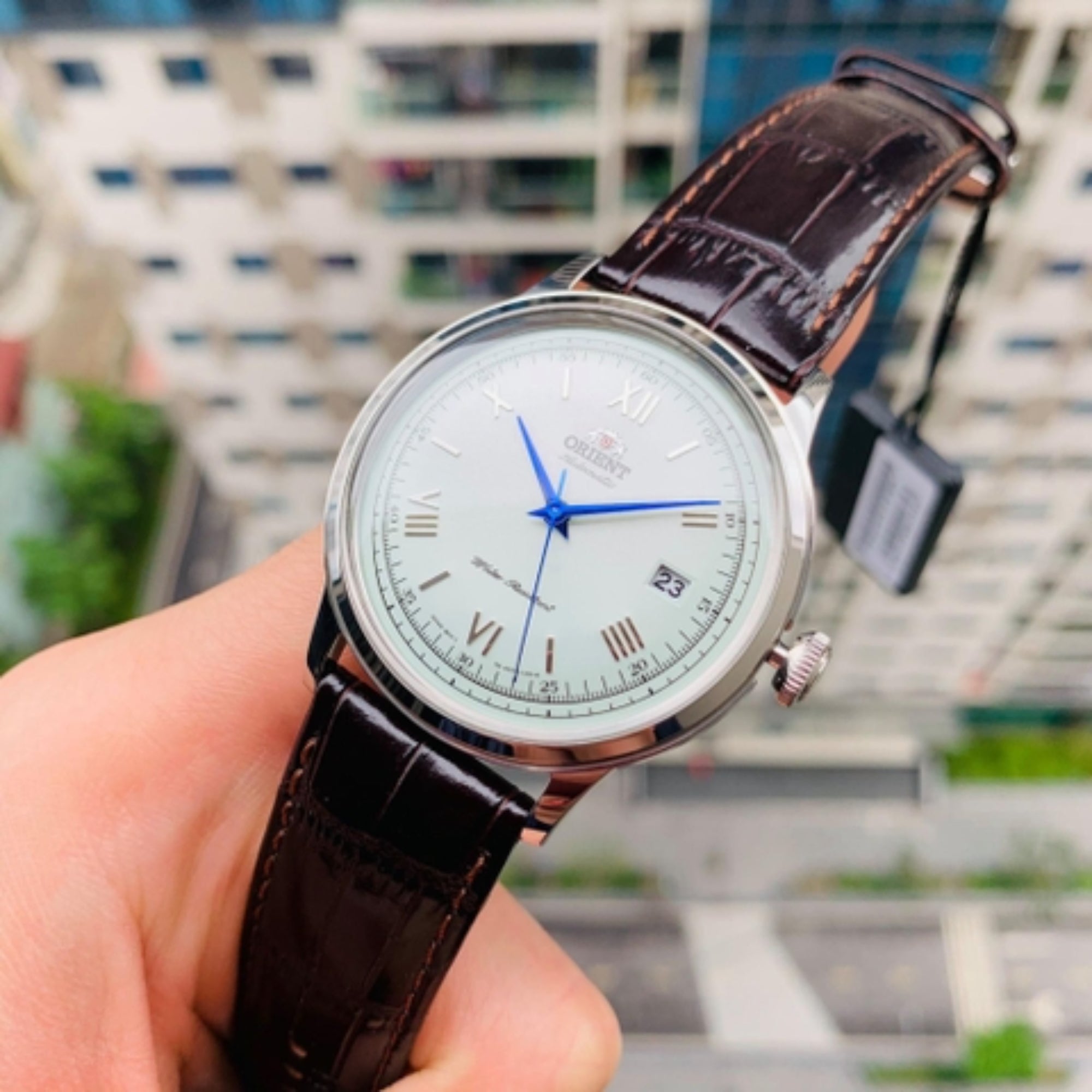 Orient Bambino Classic Vintage Style Automatic White Dial Brown Leather Strap Men’s Dress Watch TAC00009W0