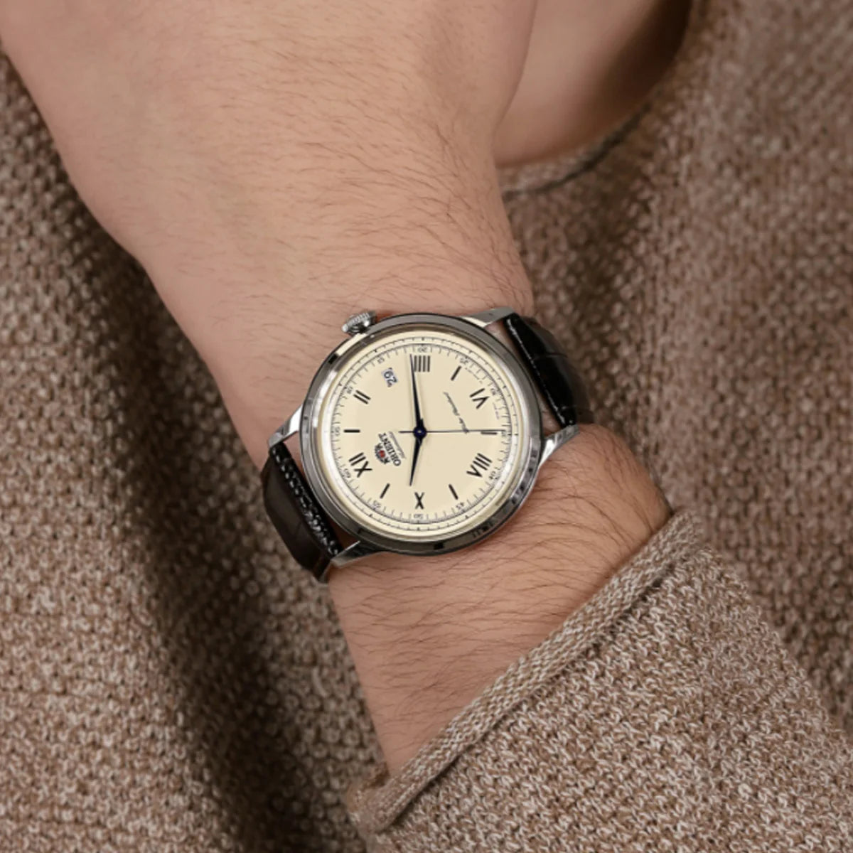 Orient Bambino II Classic Vintage Style Automatic Champagne Dial Leather Strap Men’s Dress Watch TAC00009N0