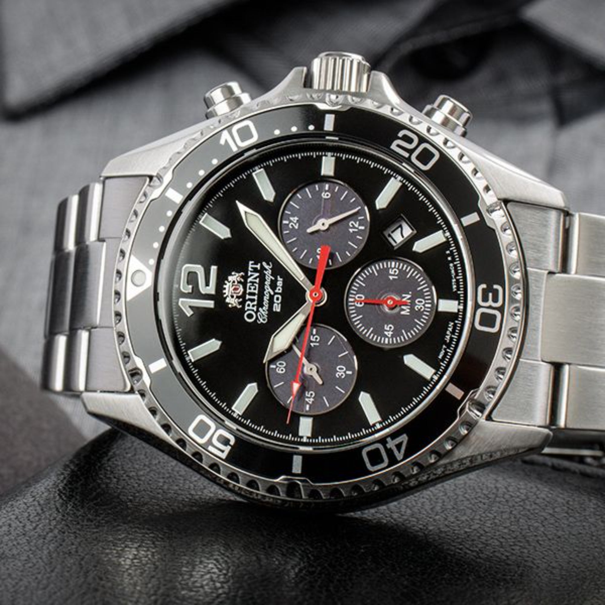 Orient Mako Solar Chronograph Quartz Black Dial Steel Strap Men's Dive Watch RA-TX0202B10B