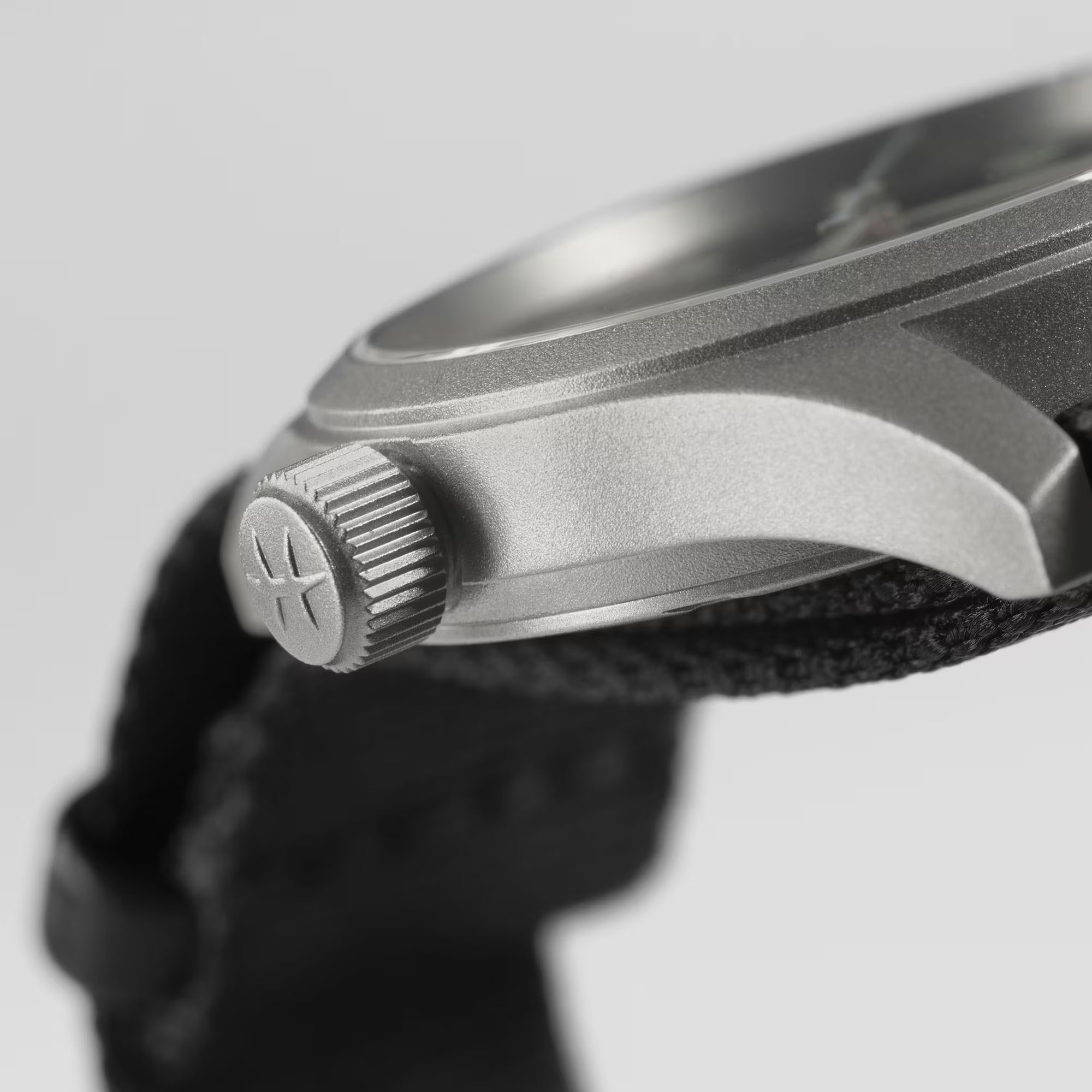 Hamilton Khaki Field Quartz Black Dial NATO Strap Unisex Watch H69301430