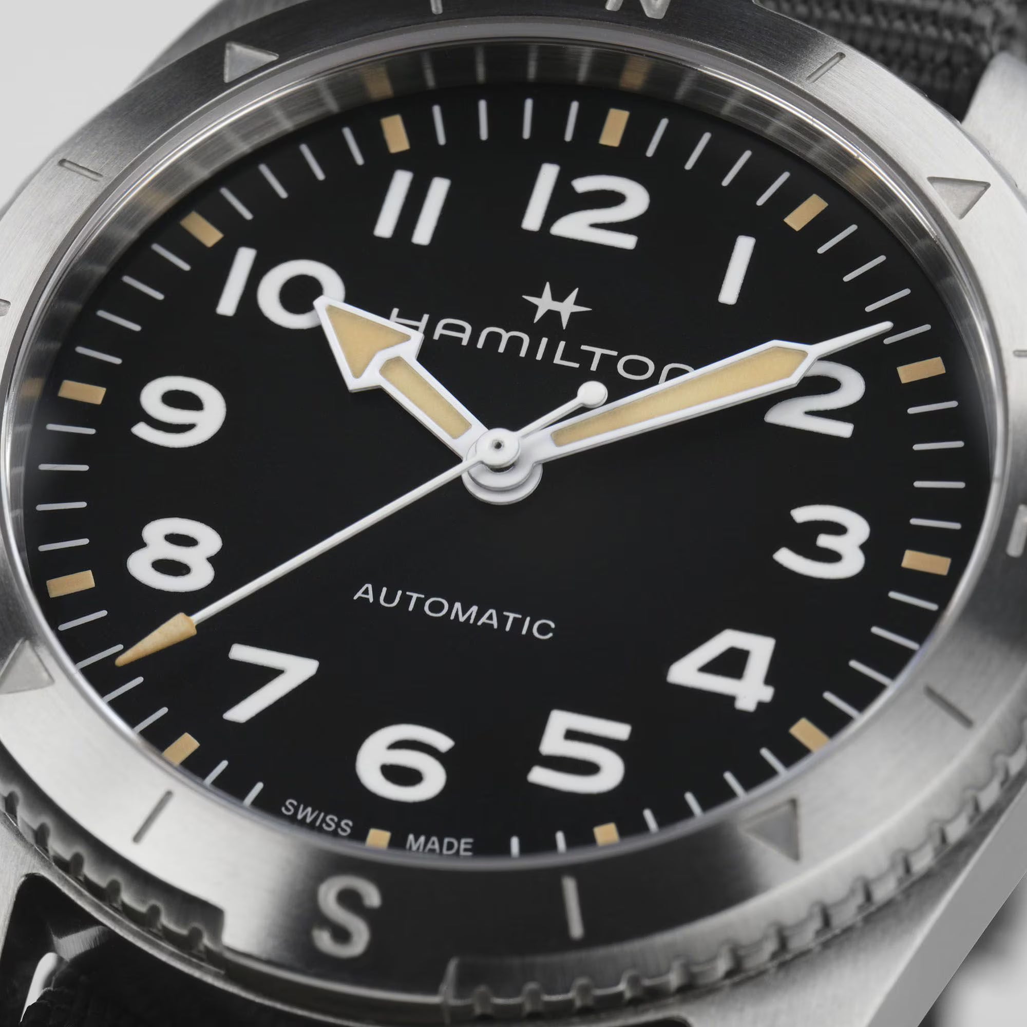 Hamilton Khaki Field Expedition Automatic Black Dial Textile Strap Unisex Watch H70225930