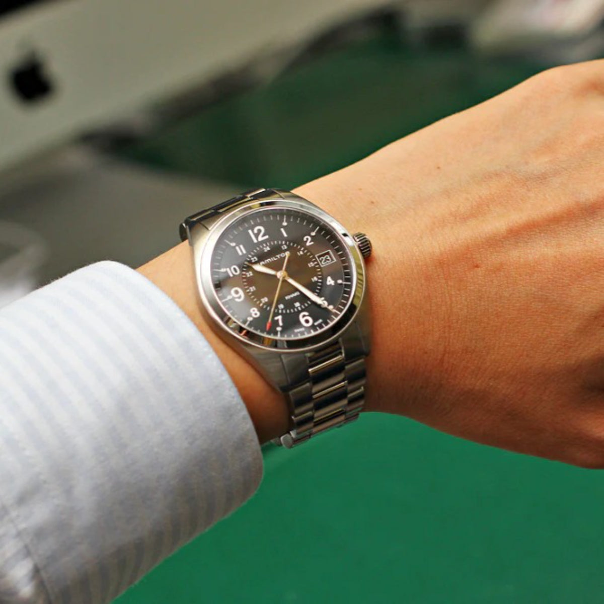 Hamilton Khaki Field Quartz Black Dial Stainless Steel Bracelet Men’s Watch H68551933