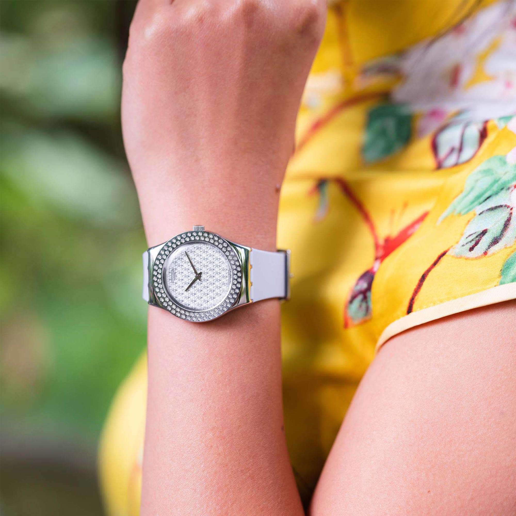 Swatch Lovely Lilac Quartz Purple Dial Silicone Strap Ladies Watch YLS216