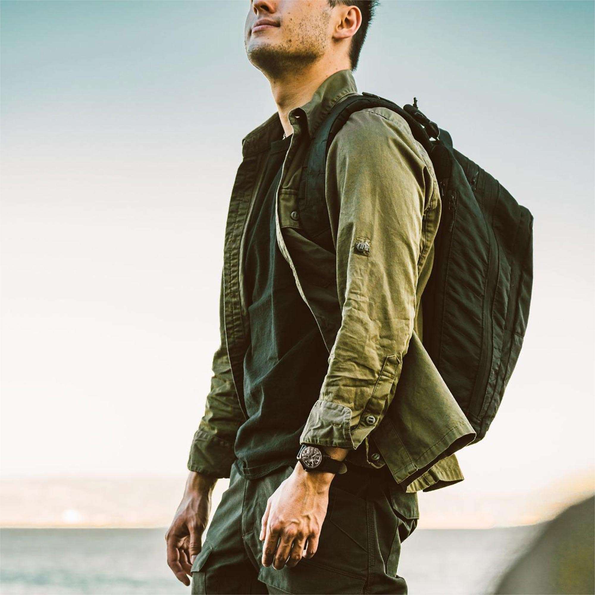 Hamilton Khaki Field King Automatic Black PVD Case Black Leather Men's Watch H64465733