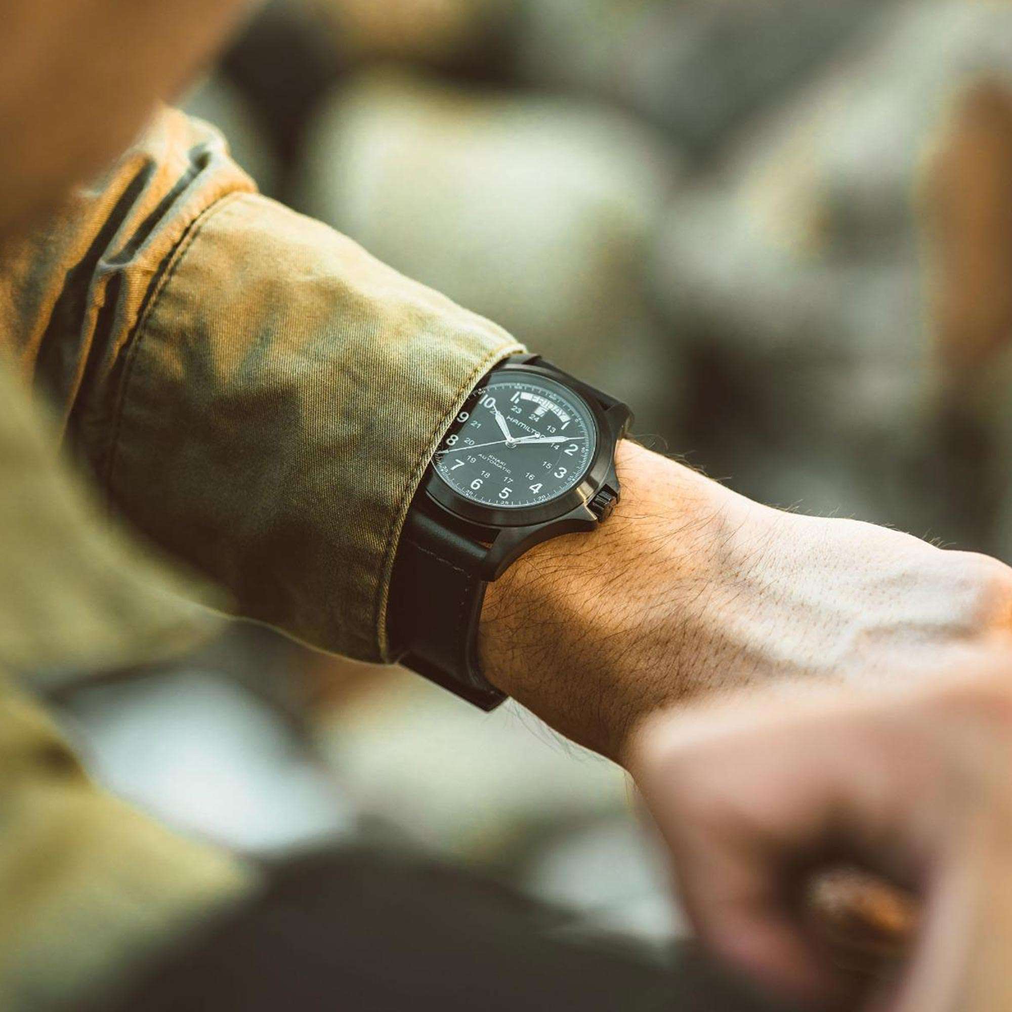 Hamilton Khaki Field King Automatic Black PVD Case Black Leather Men's Watch H64465733