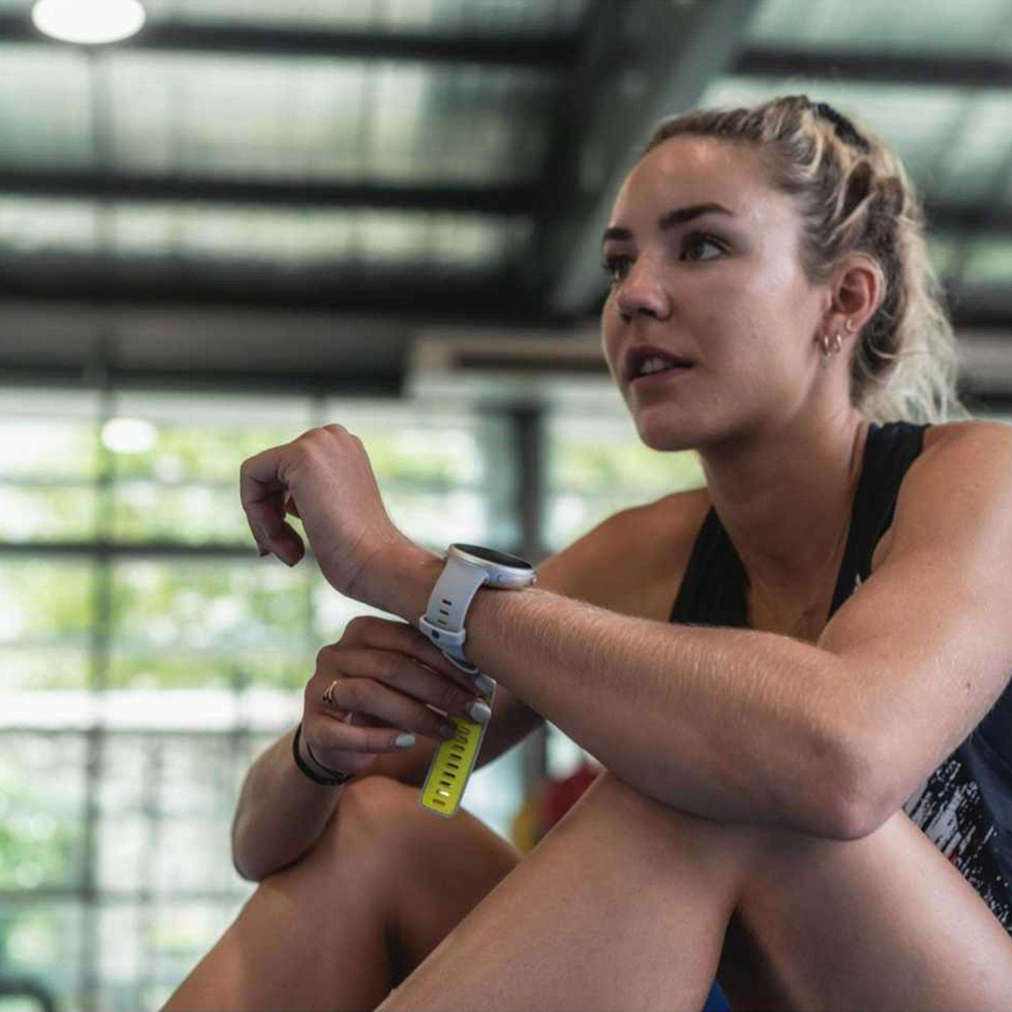 Polar Vantage V2 H10 HR Sensor Quartz Digital Dial Grey Rubber Strap Smartwatch 90083650