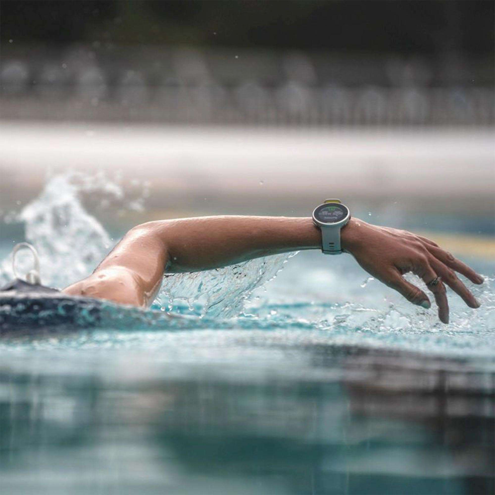 Polar Vantage V2 Quartz Digital Dial Grey Rubber Strap Smartwatch 90083651