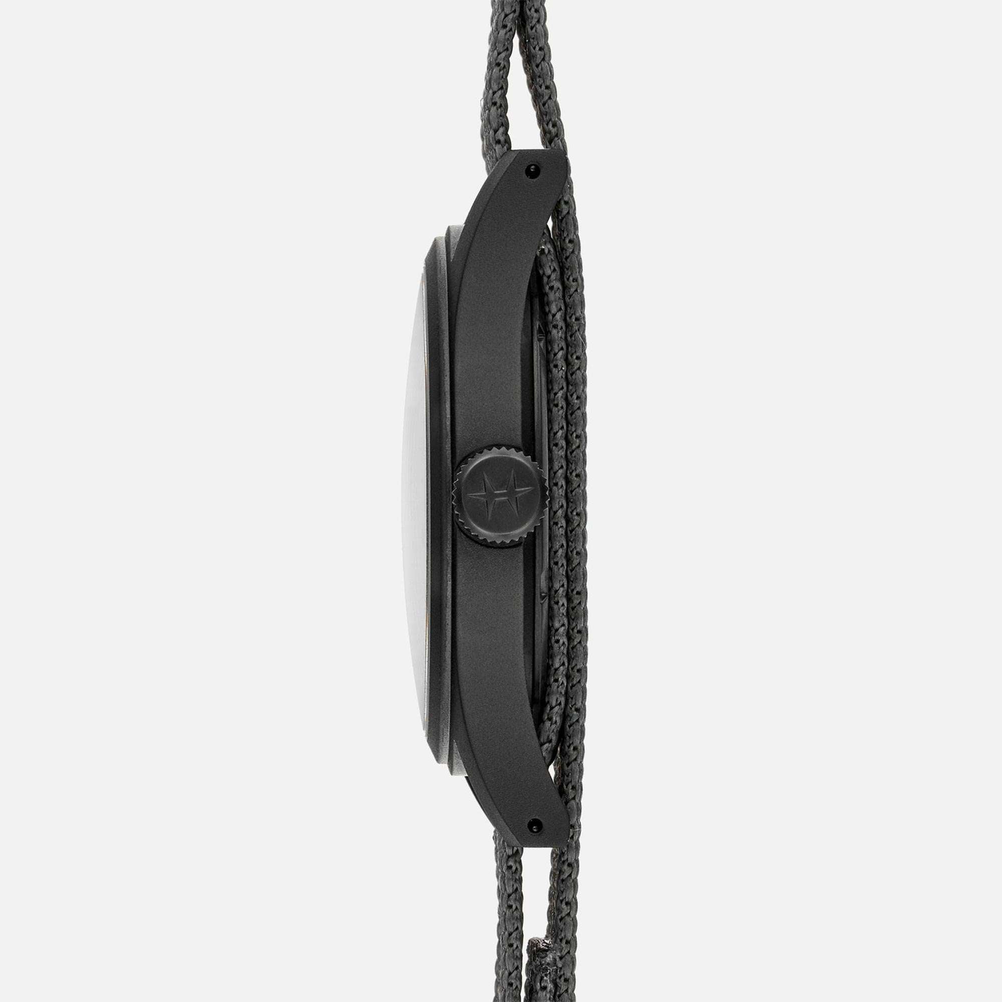 Hamilton Khaki Field H69409930 38mm matte stainless steel case side profile