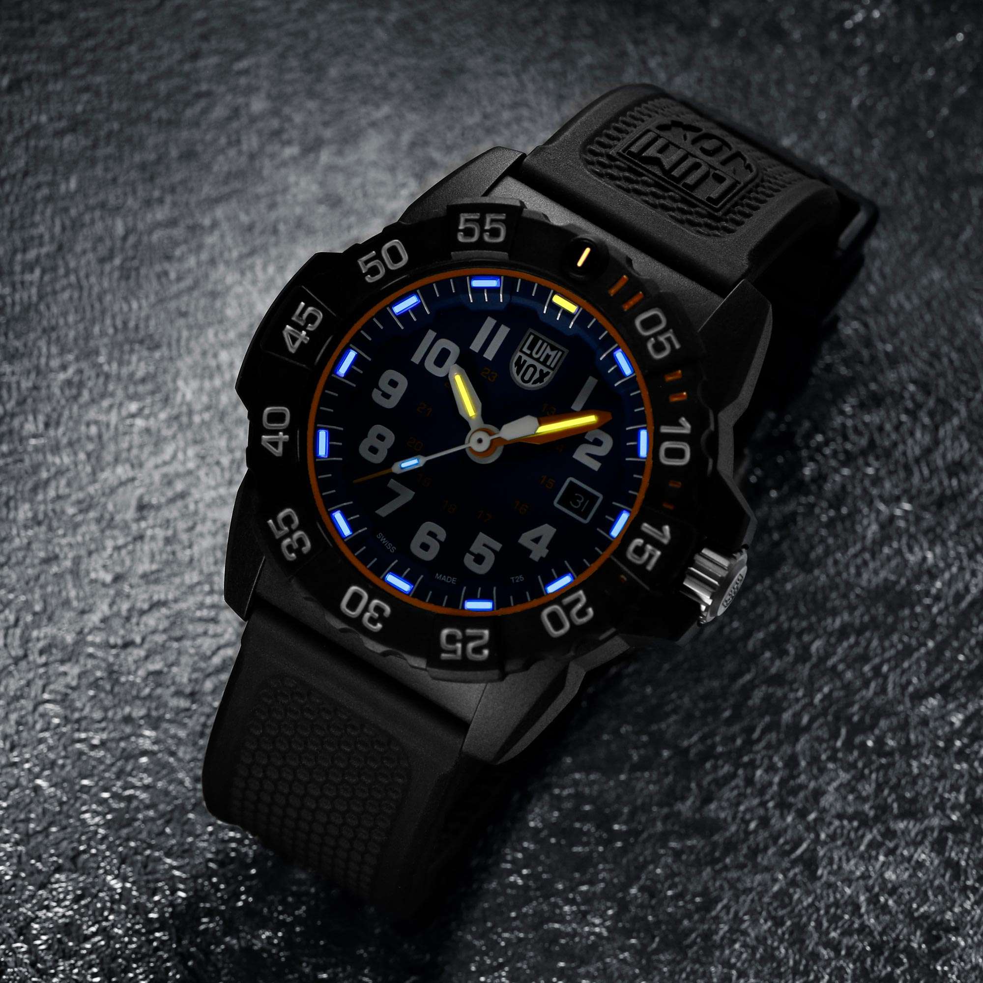 Luminox Navy SEAL 3500 Series Quartz Blue Dial Black Rubber Strap Men's Watch XS.3503.NSF