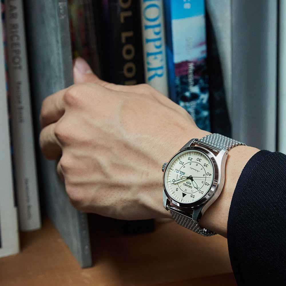 Seiko 5 Sports Flieger Pilot/Aviation Style Watchnation Exclusive Automatic Cream Dial Milanese Bracelet Watch SRPH21K1