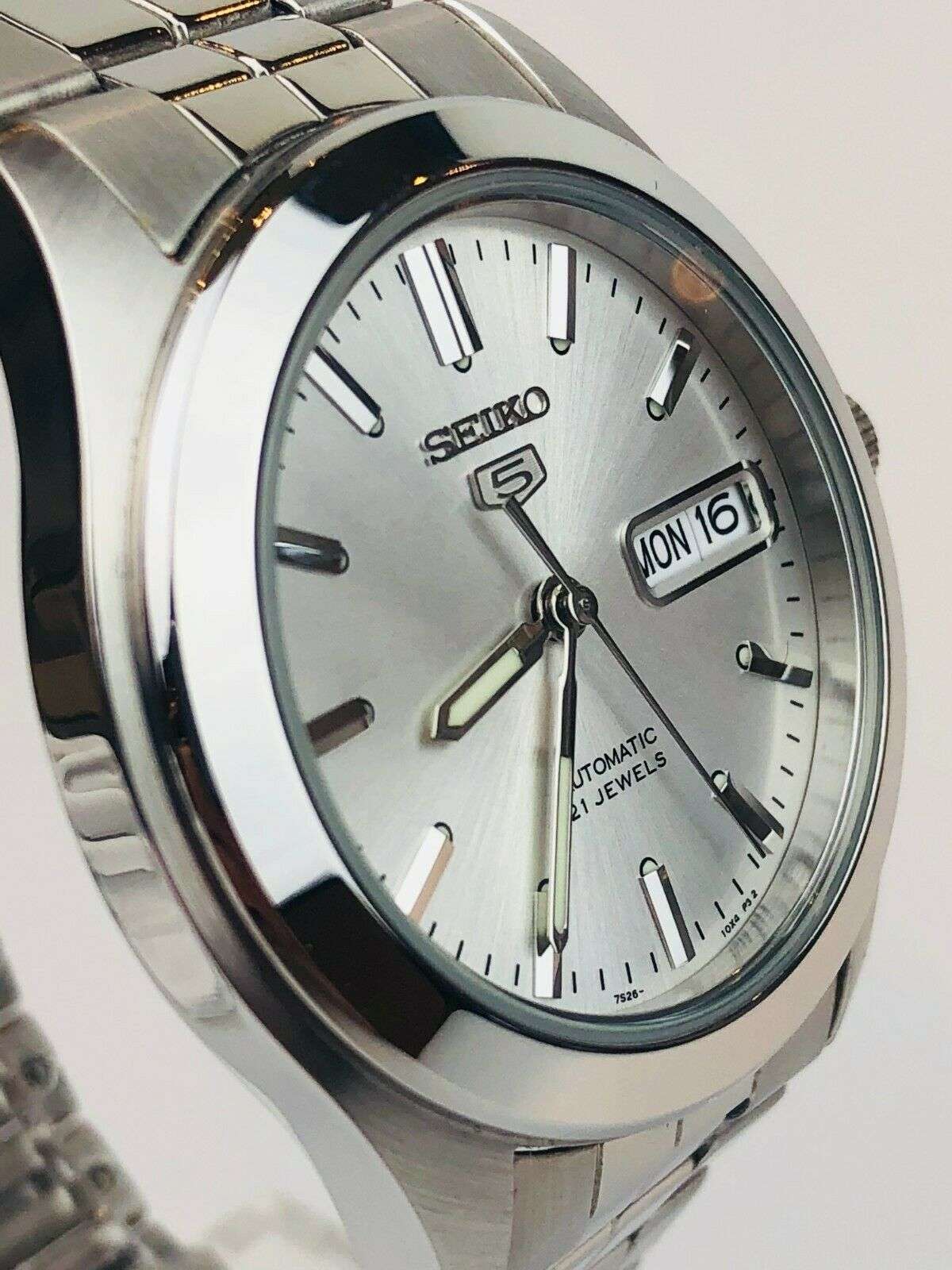 Seiko 5 Automatic White Dial Stainless Steel Men's Watch SNKK87K1